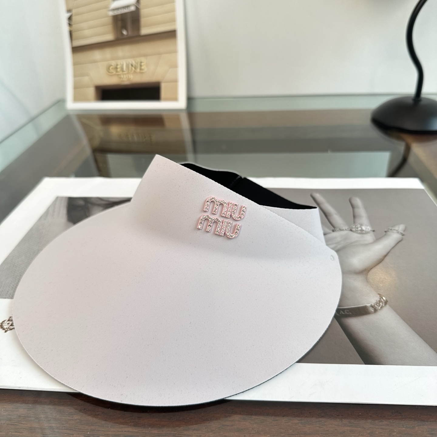 Miu Miu miumiu缪缪2026春夏新款空顶帽，超甜超乖的小空顶 ，细节和质感都拿捏得很完美 缤纷整个夏天