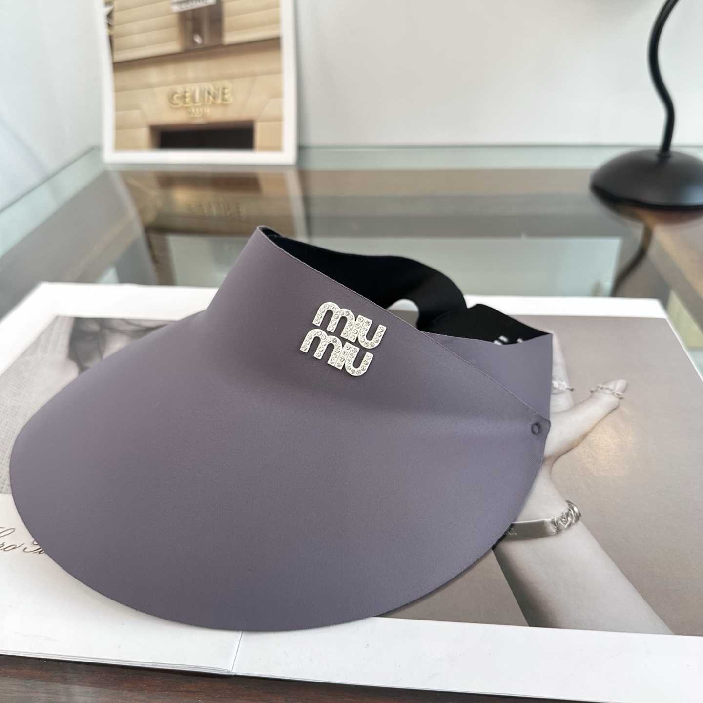 Miu Miu miumiu缪缪2026春夏新款空顶帽，超甜超乖的小空顶 ，细节和质感都拿捏得很完美 缤纷整个夏天