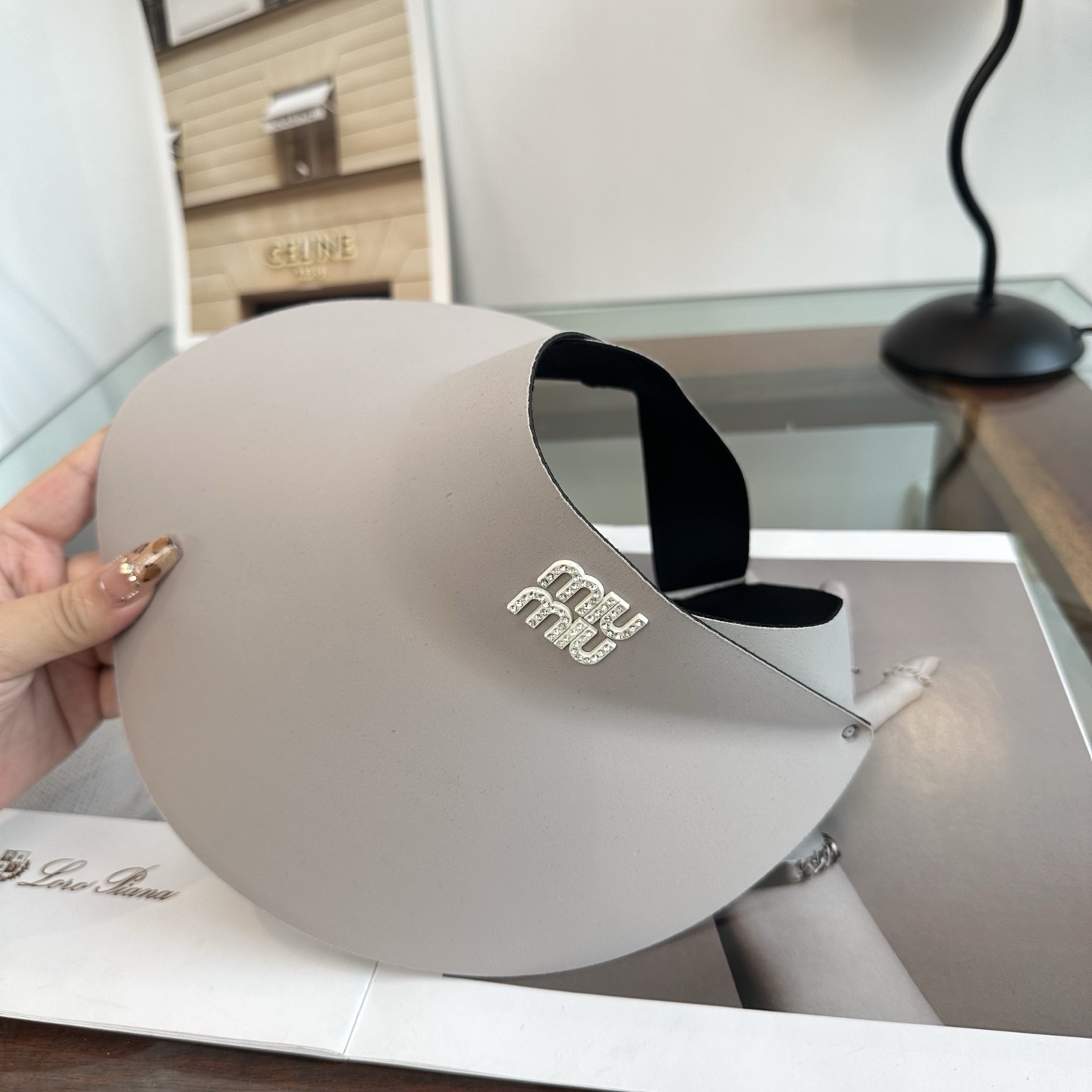 Miu Miu miumiu缪缪2026春夏新款空顶帽，超甜超乖的小空顶 ，细节和质感都拿捏得很完美 缤纷整个夏天