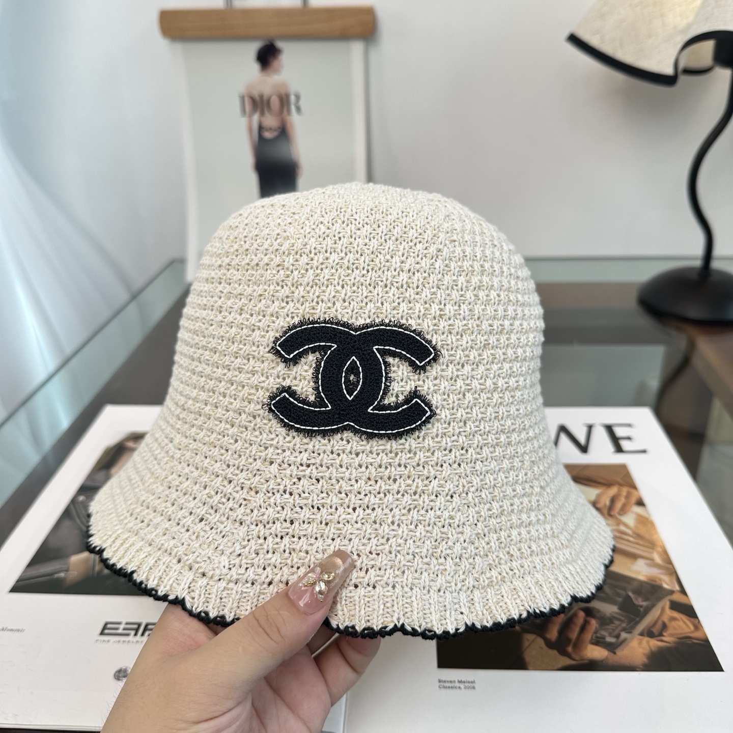 Chanel CHANEL香奈儿 渔夫帽 让兼顾 和遮阳的简约桶帽