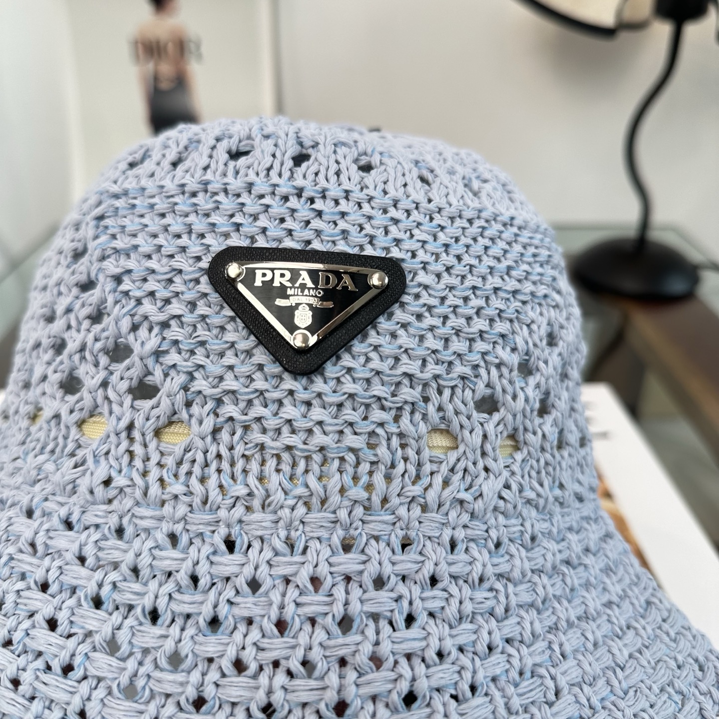 Prada 普拉达 渔夫帽 让兼顾 和遮阳的简约桶帽