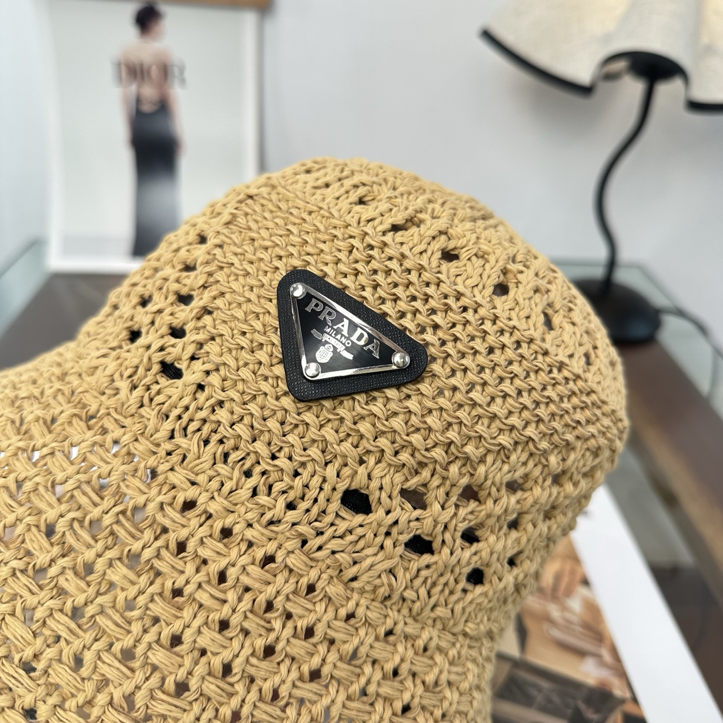 Prada 普拉达 渔夫帽 让兼顾 和遮阳的简约桶帽