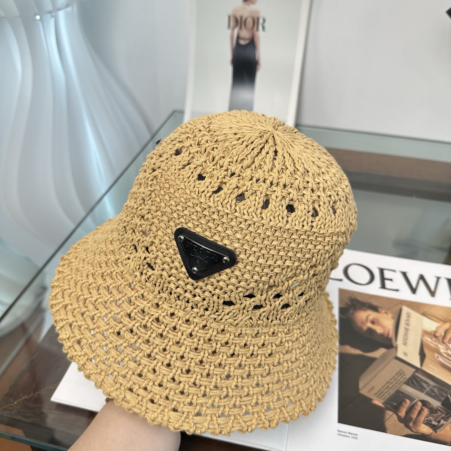 Prada 普拉达 渔夫帽 让兼顾 和遮阳的简约桶帽
