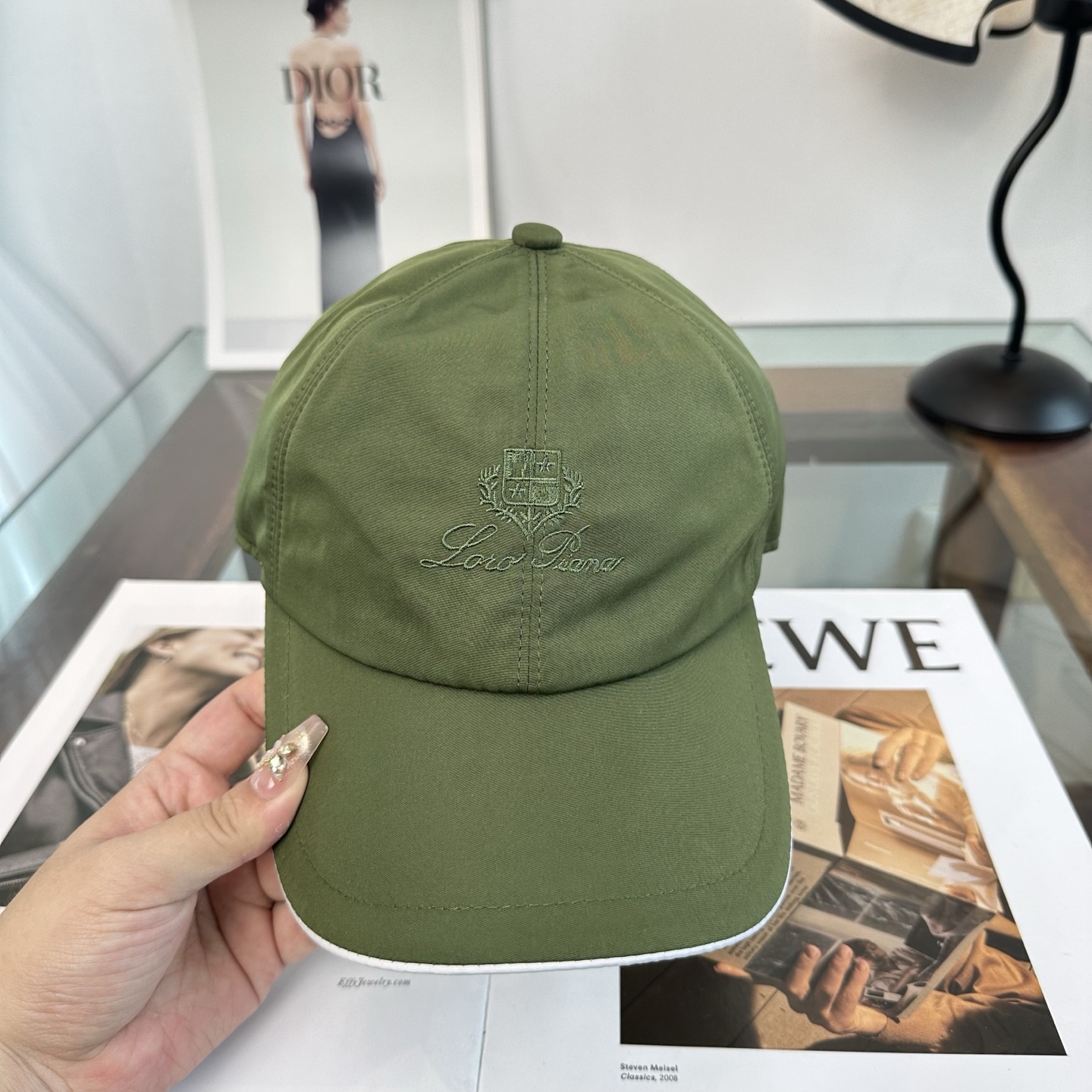 Loro Piana(诺悠翩雅) 专柜 新款高版本棒球帽，大牌同步，超好搭配，出货！