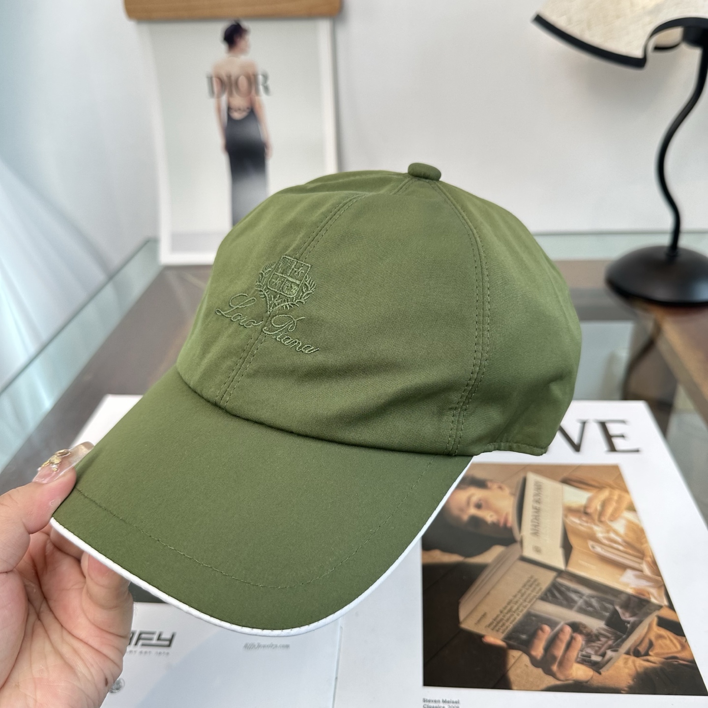 Loro Piana(诺悠翩雅) 专柜 新款高版本棒球帽，大牌同步，超好搭配，出货！