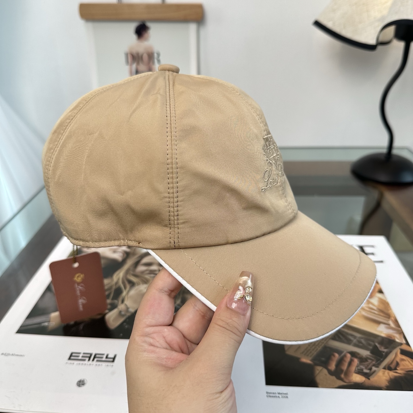Loro Piana(诺悠翩雅) 专柜 新款高版本棒球帽，大牌同步，超好搭配，出货！