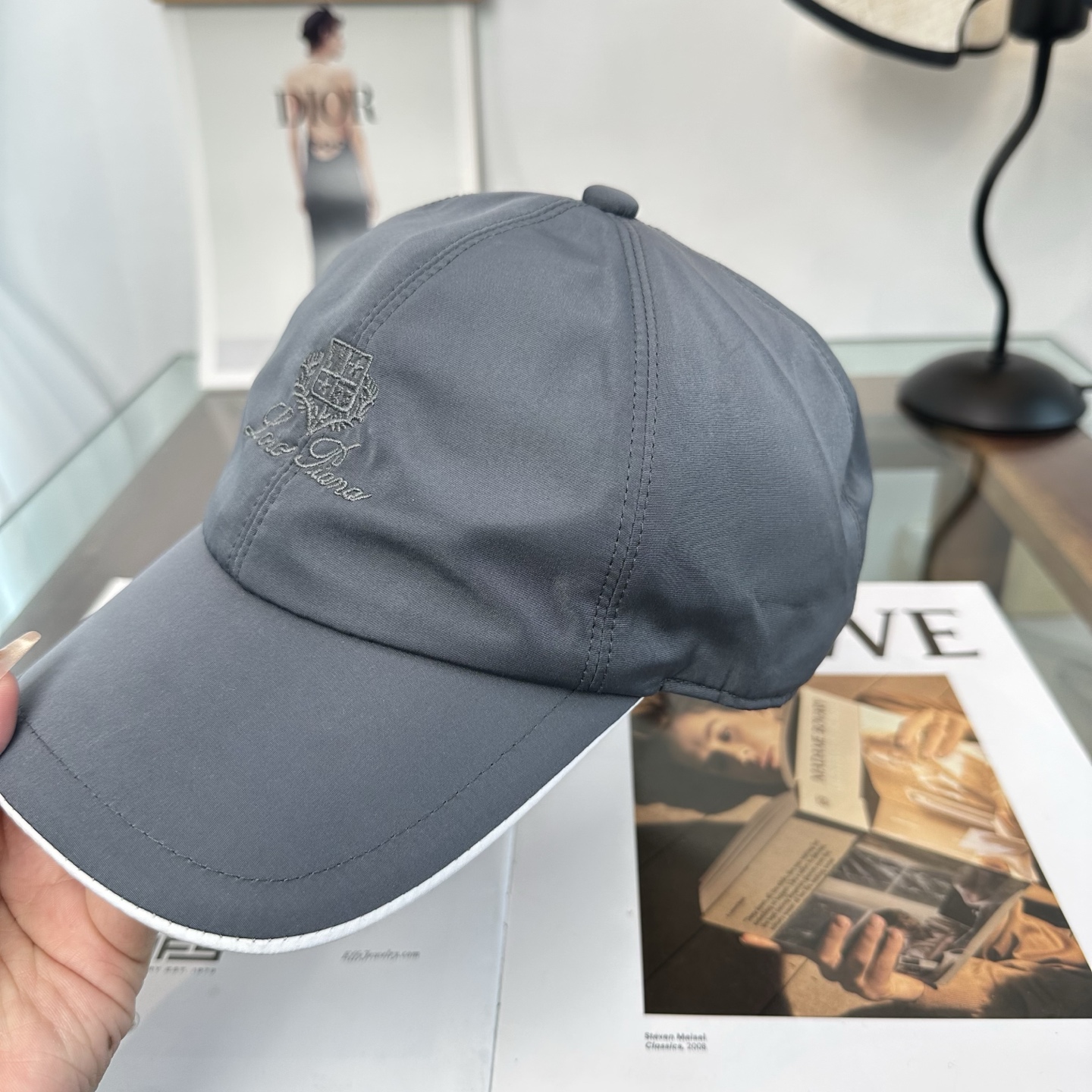 Loro Piana(诺悠翩雅) 专柜 新款高版本棒球帽，大牌同步，超好搭配，出货！