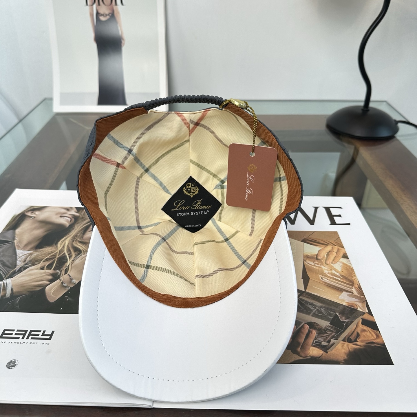 Loro Piana(诺悠翩雅) 专柜 新款高版本棒球帽，大牌同步，超好搭配，出货！