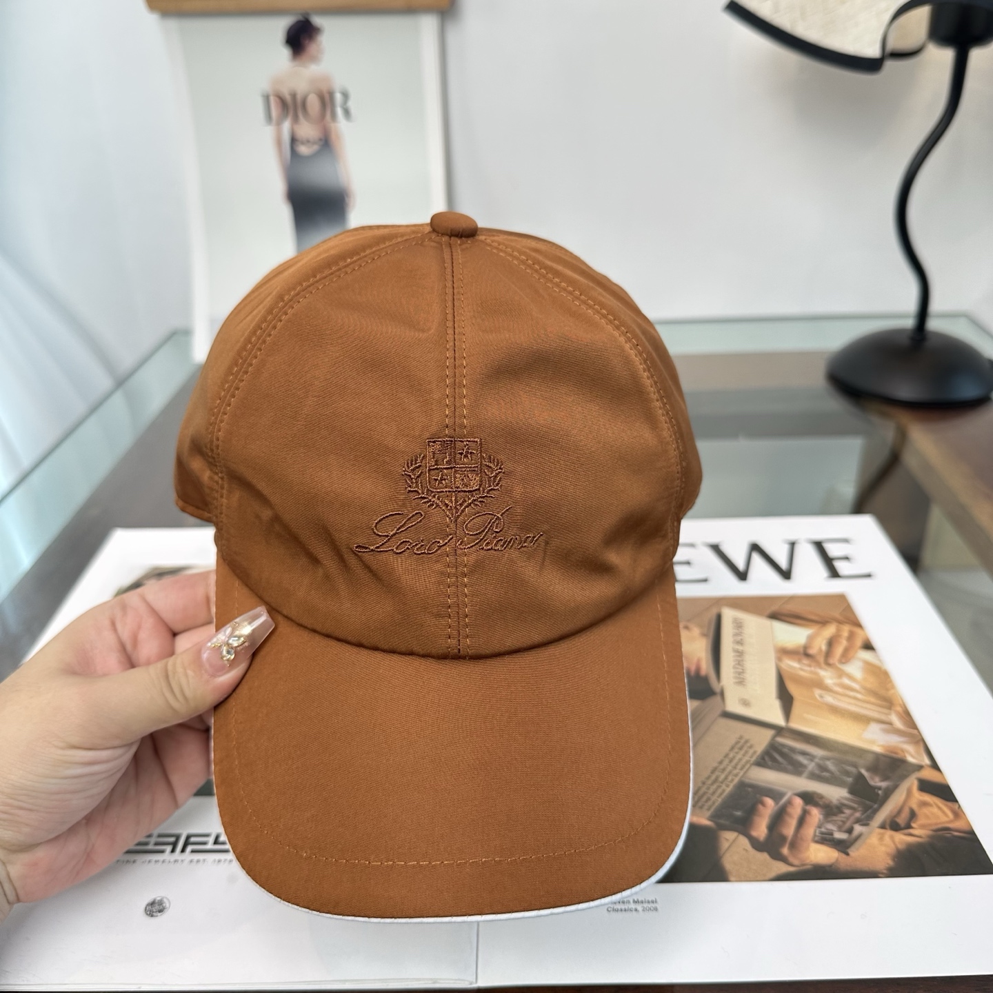 Loro Piana(诺悠翩雅) 专柜 新款高版本棒球帽，大牌同步，超好搭配，出货！