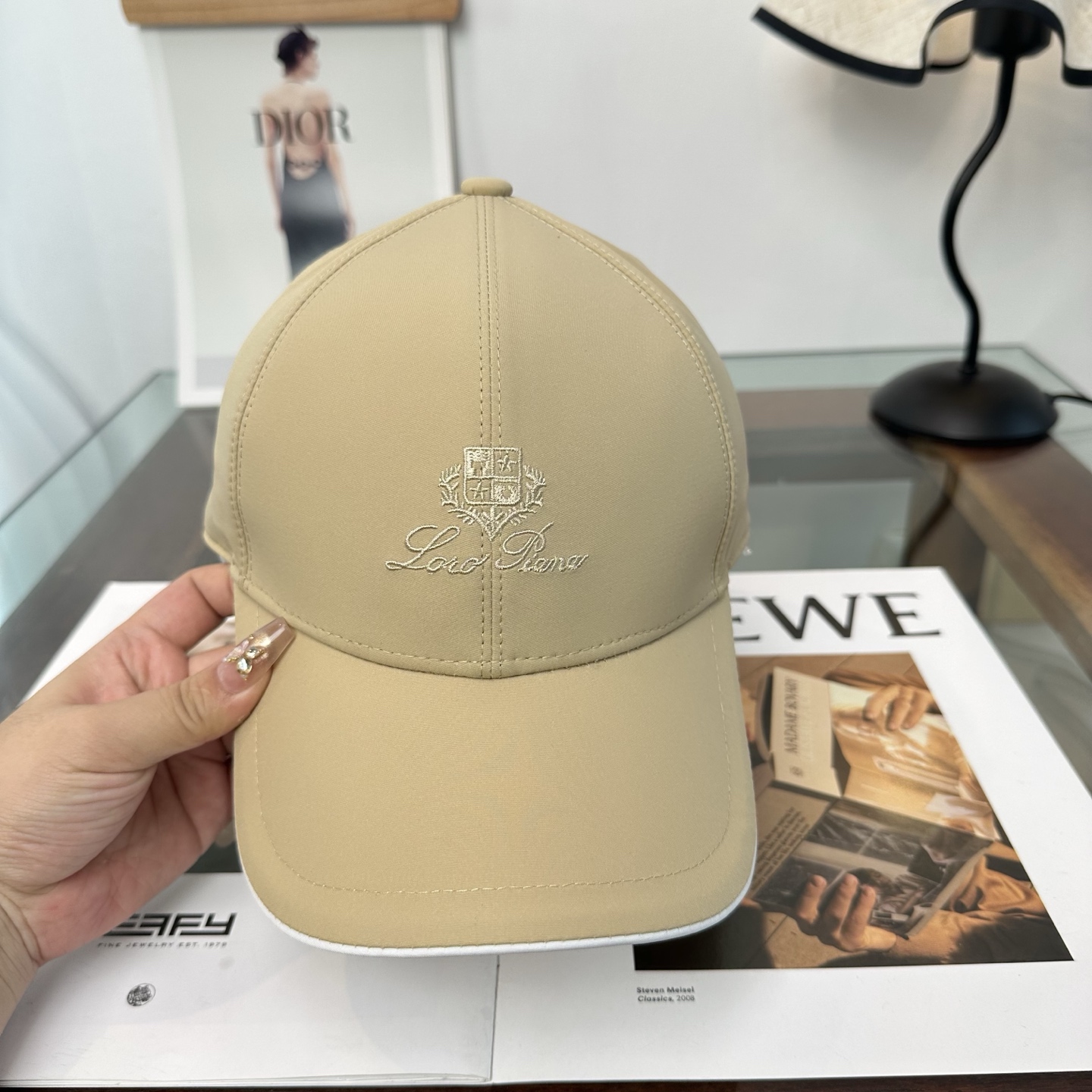 Loro Piana(诺悠翩雅) 专柜 新款高版本棒球帽，大牌同步，超好搭配，出货！