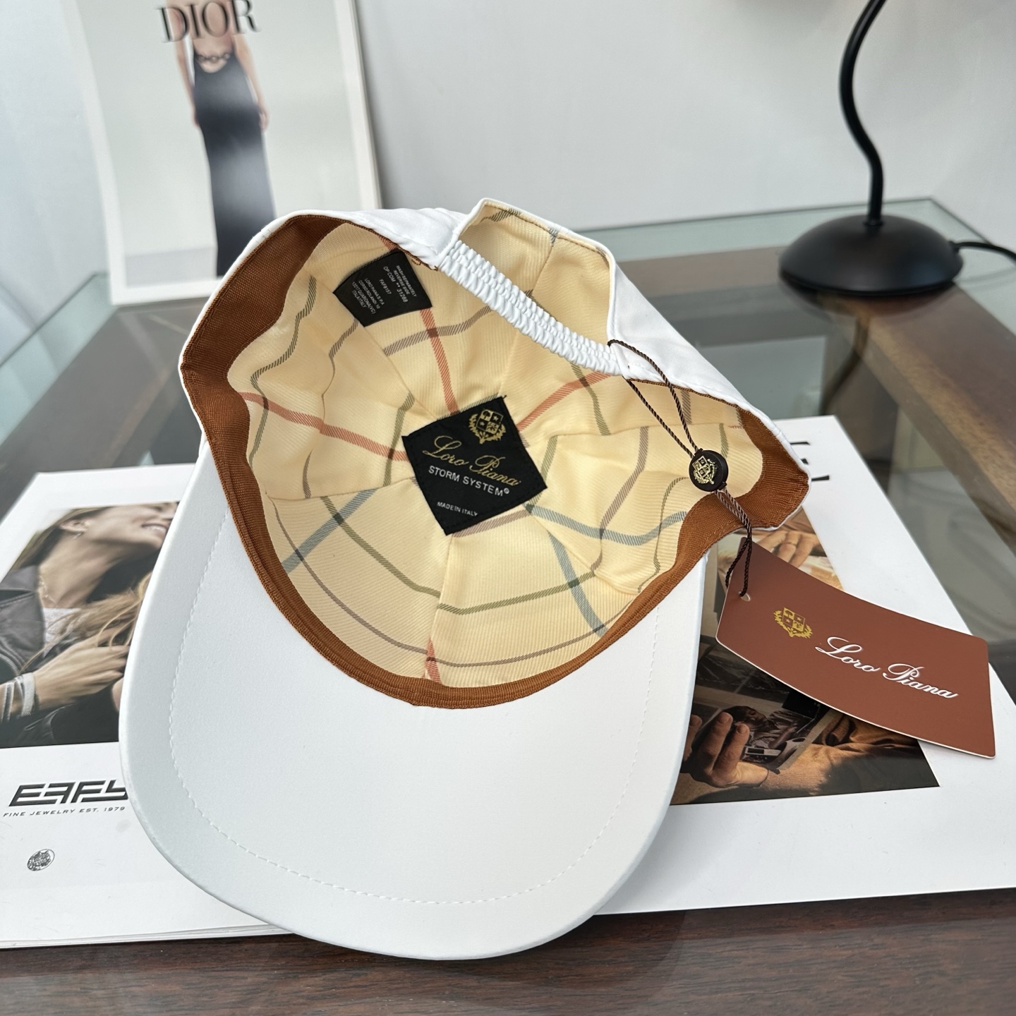 Loro Piana(诺悠翩雅) 专柜 新款高版本棒球帽，大牌同步，超好搭配，出货！