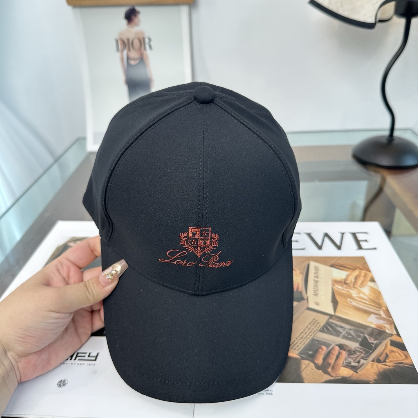 Loro Piana(诺悠翩雅) 专柜 新款高版本棒球帽，大牌同步，超好搭配，出货！