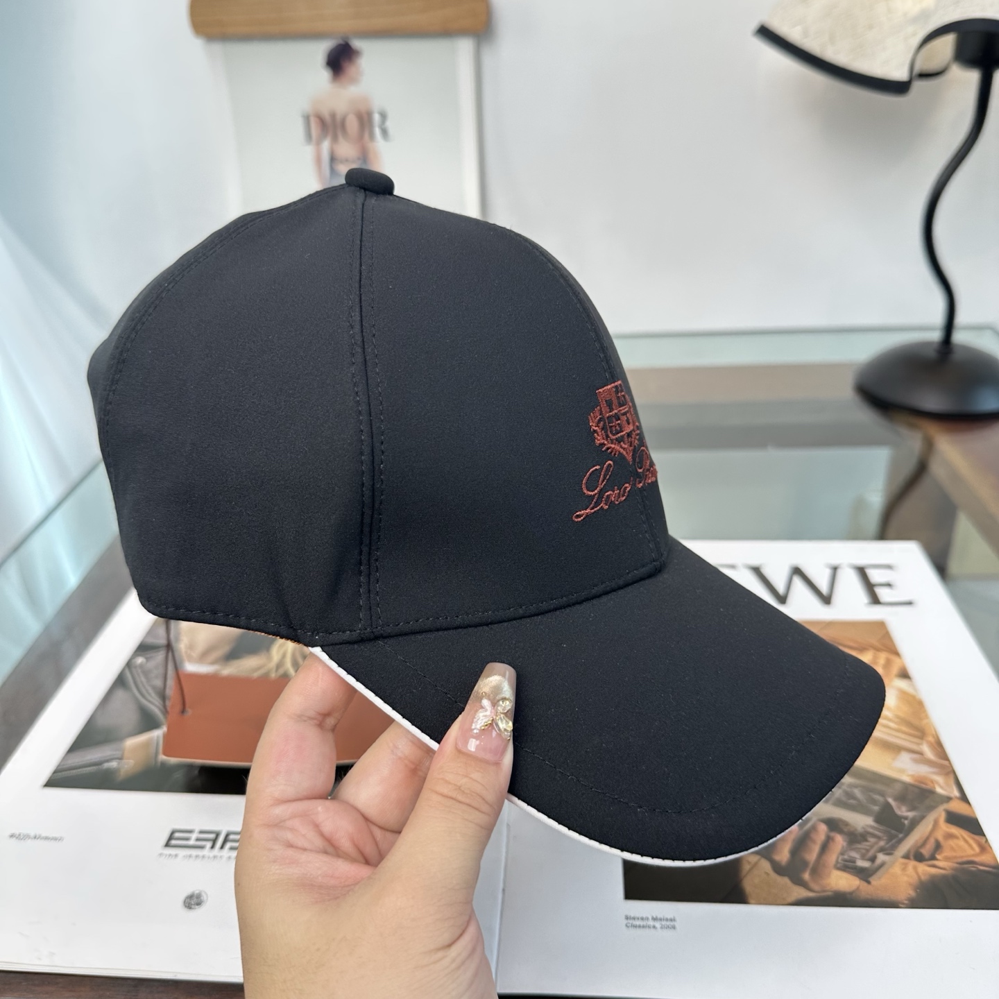 Loro Piana(诺悠翩雅) 专柜 新款高版本棒球帽，大牌同步，超好搭配，出货！
