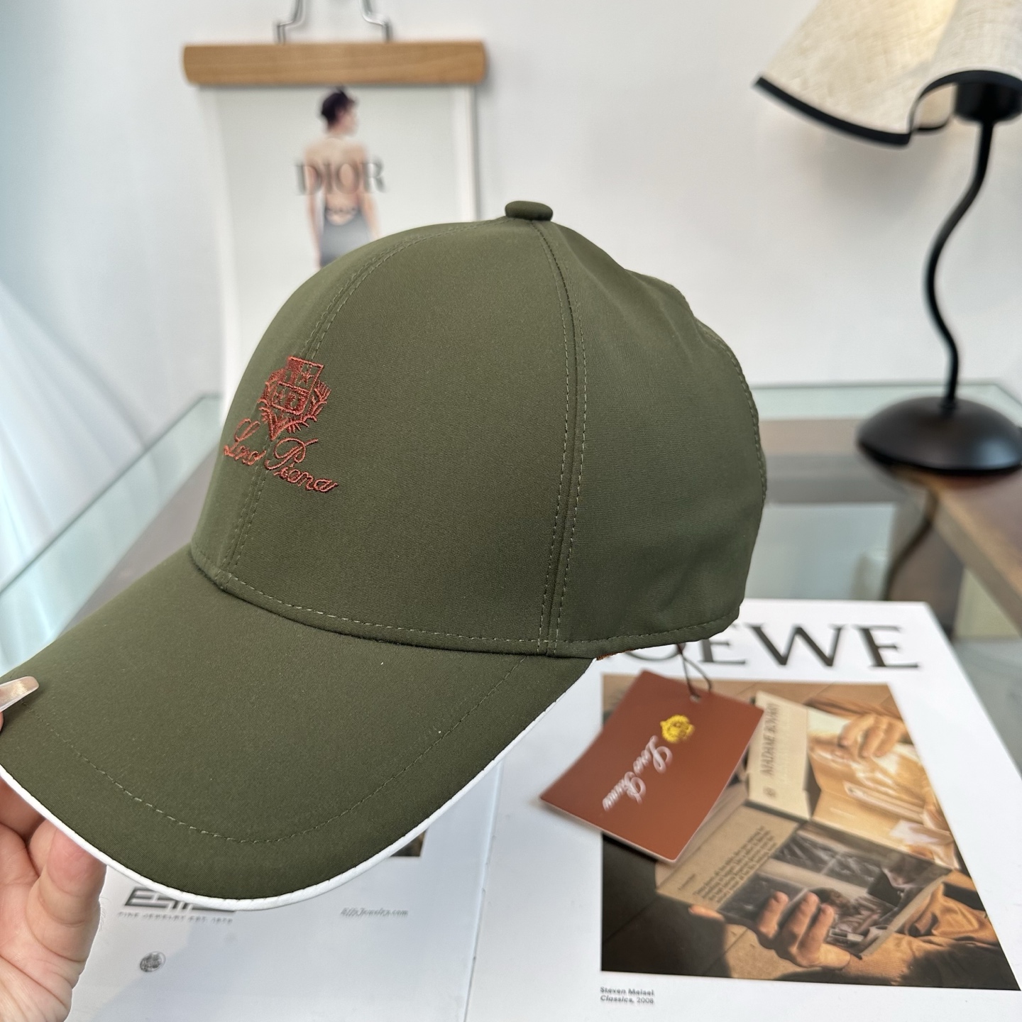 Loro Piana(诺悠翩雅) 专柜 新款高版本棒球帽，大牌同步，超好搭配，出货！