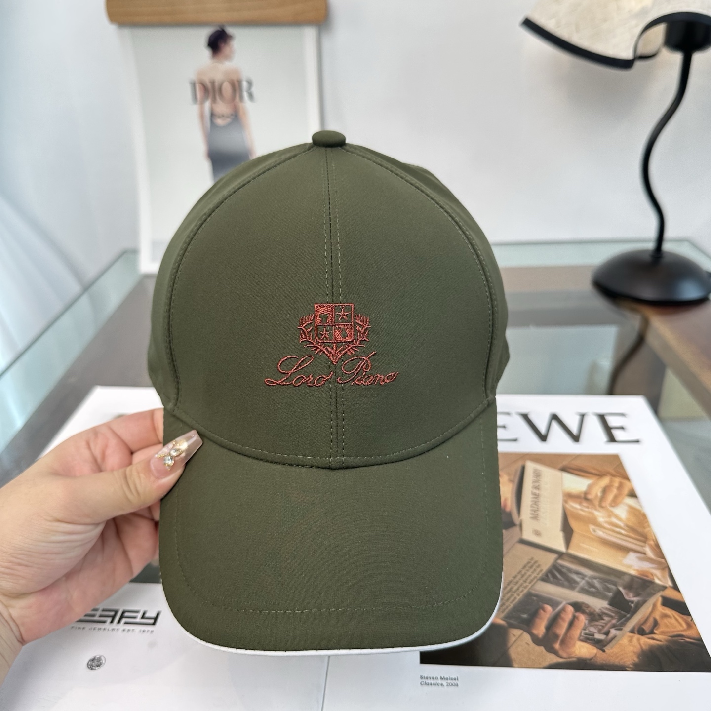Loro Piana(诺悠翩雅) 专柜 新款高版本棒球帽，大牌同步，超好搭配，出货！
