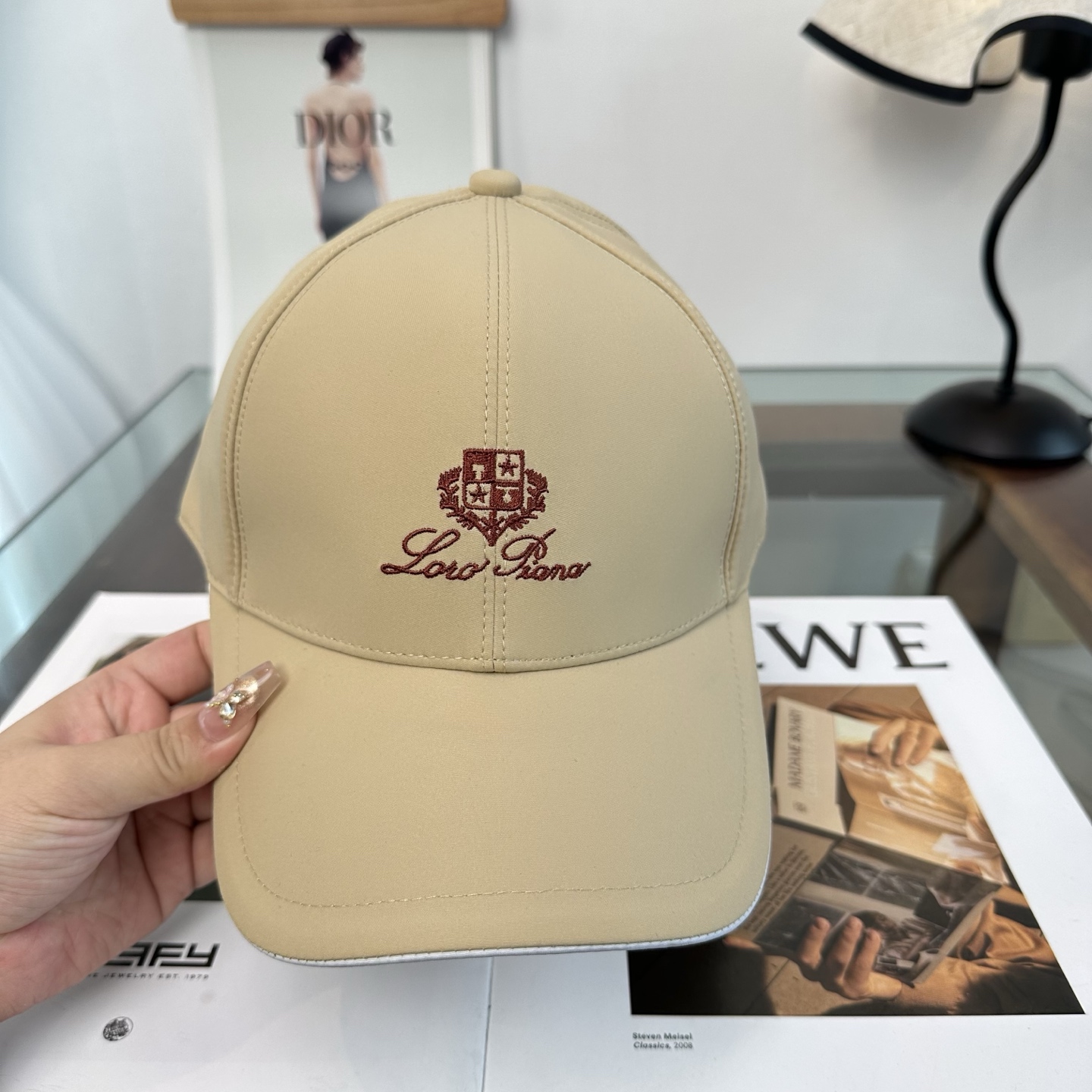 Loro Piana(诺悠翩雅) 专柜 新款高版本棒球帽，大牌同步，超好搭配，出货！