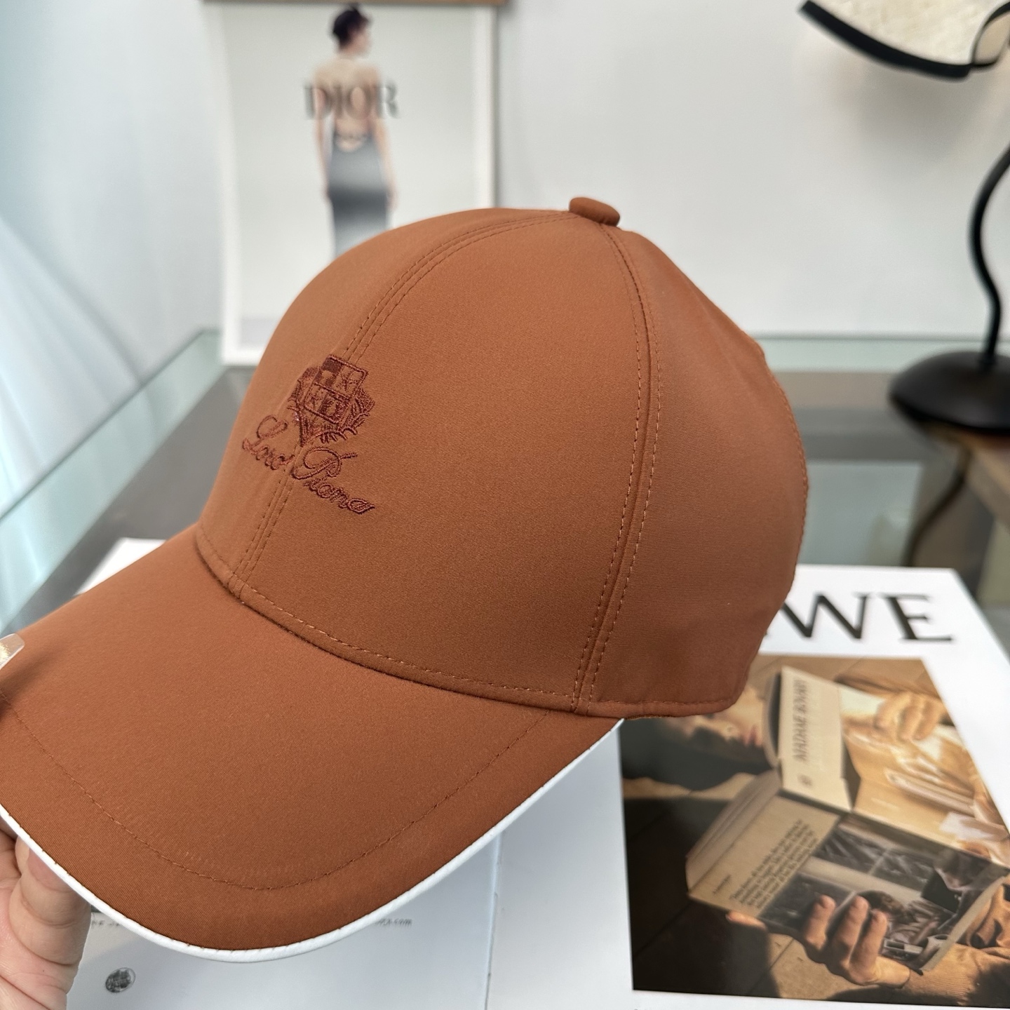 Loro Piana(诺悠翩雅) 专柜 新款高版本棒球帽，大牌同步，超好搭配，出货！