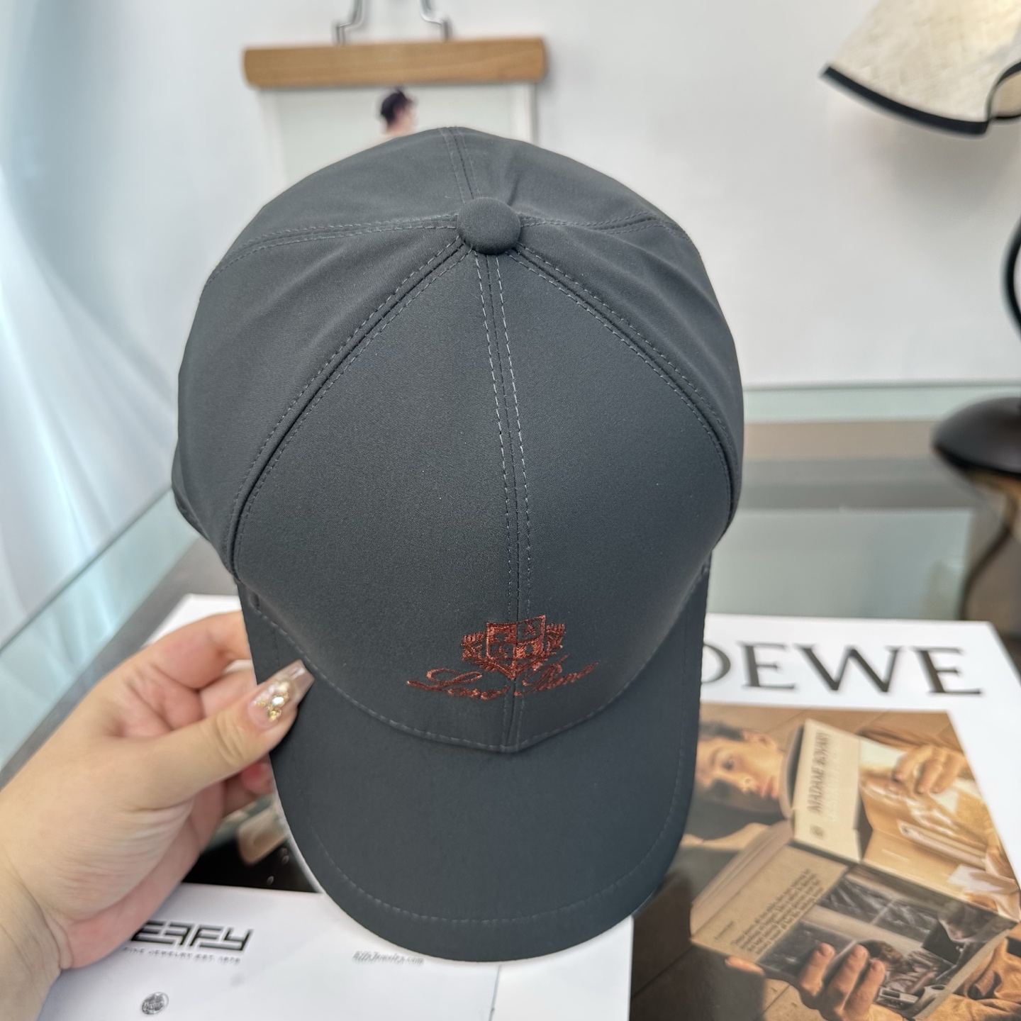 Loro Piana(诺悠翩雅) 专柜 新款高版本棒球帽，大牌同步，超好搭配，出货！