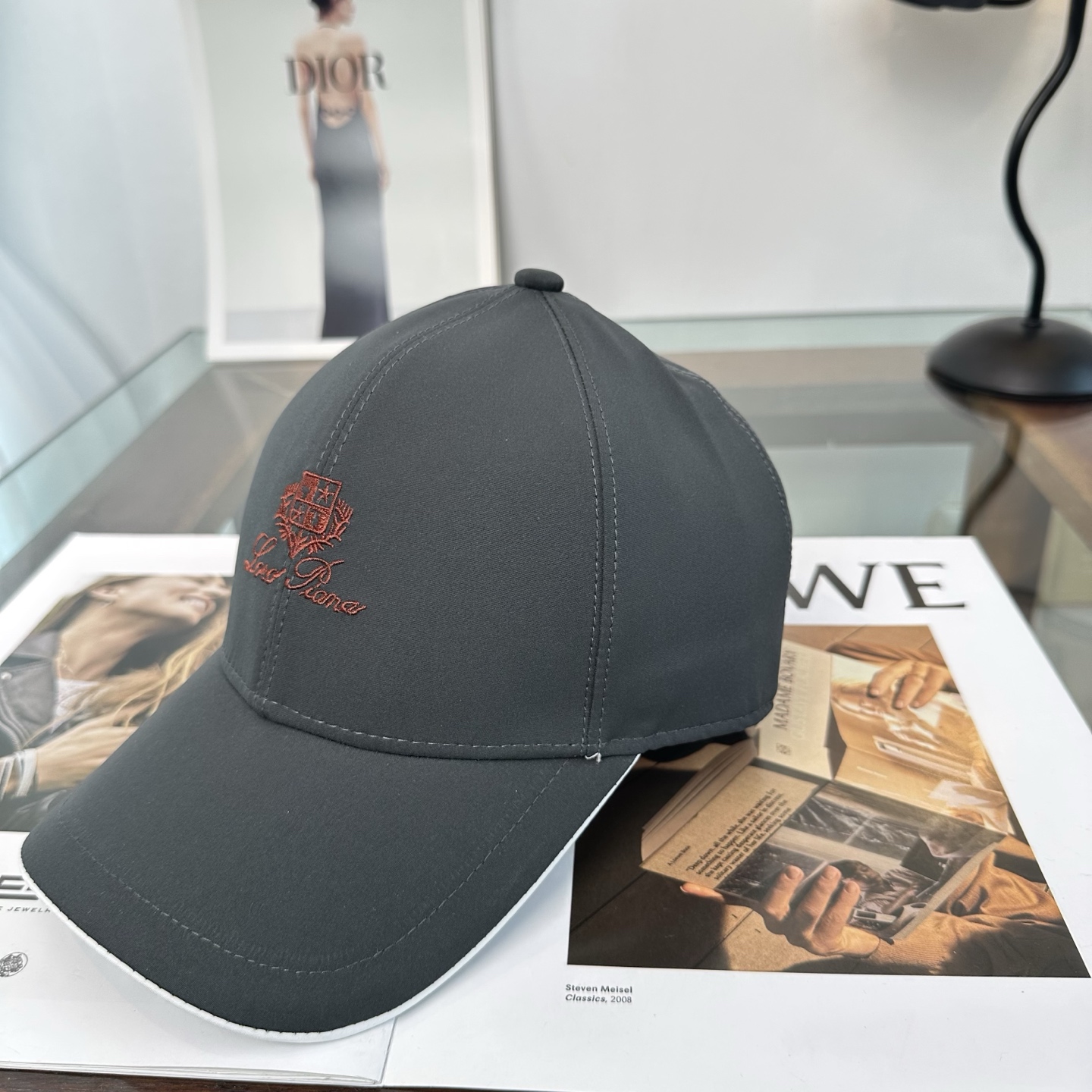 Loro Piana(诺悠翩雅) 专柜 新款高版本棒球帽，大牌同步，超好搭配，出货！