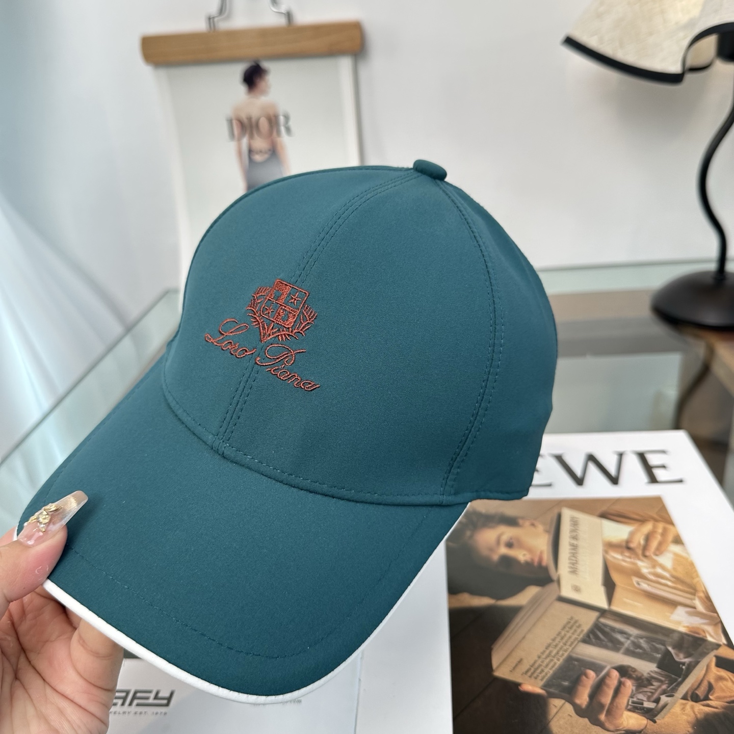 Loro Piana(诺悠翩雅) 专柜 新款高版本棒球帽，大牌同步，超好搭配，出货！