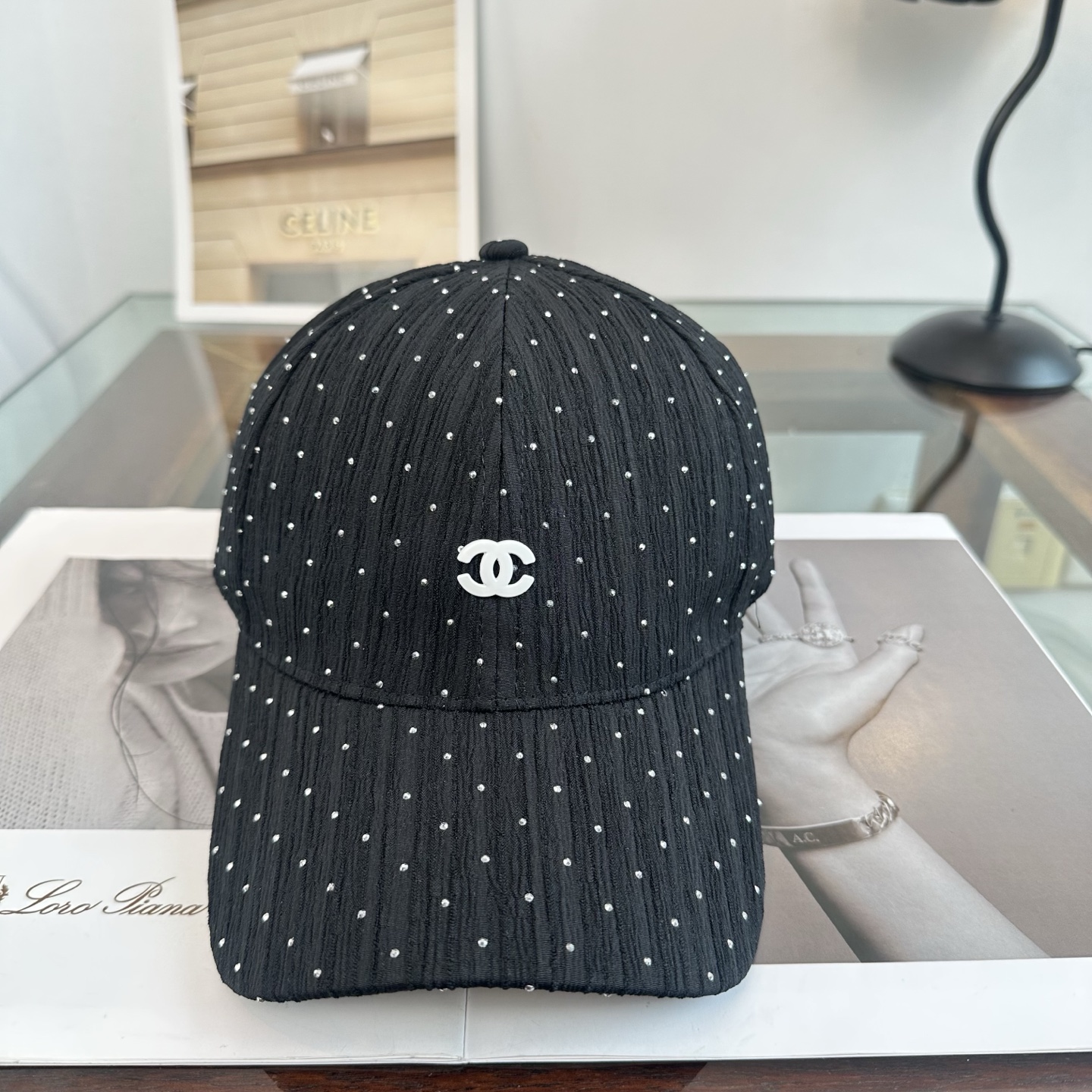 Chanel 遮阳又超好搭配，出街单品 高货版本