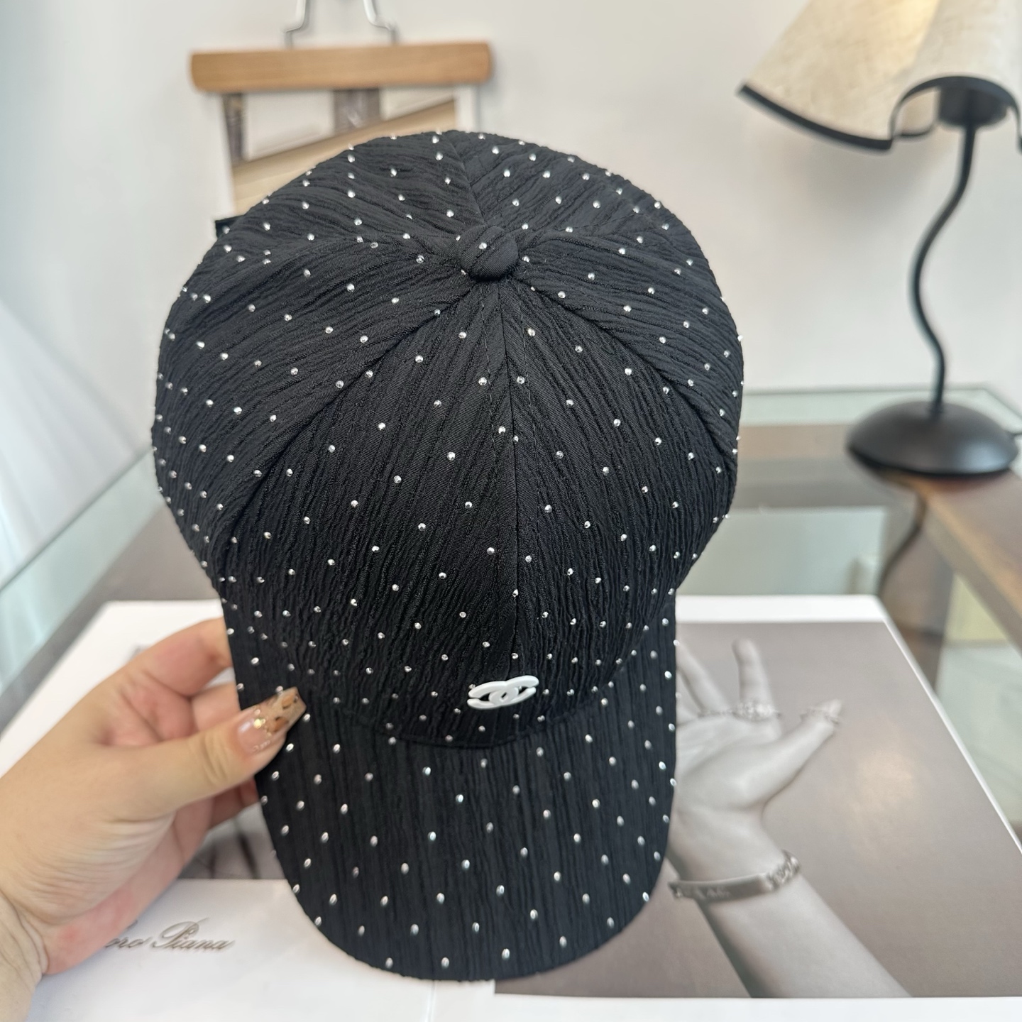 Chanel 遮阳又超好搭配，出街单品 高货版本