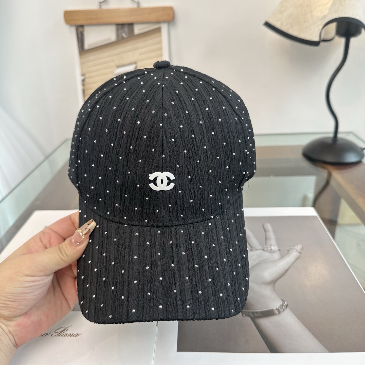 Chanel 遮阳又超好搭配，出街单品 高货版本