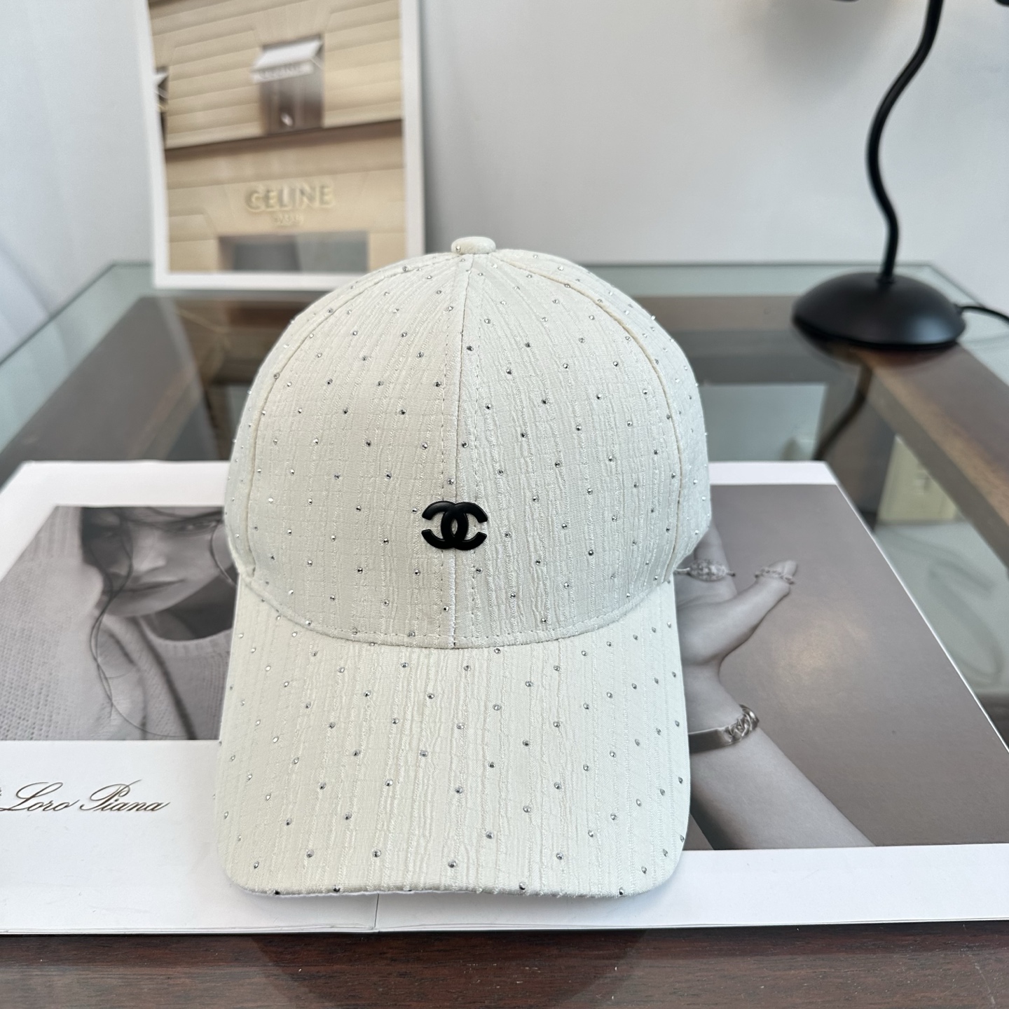 Chanel 遮阳又超好搭配，出街单品 高货版本