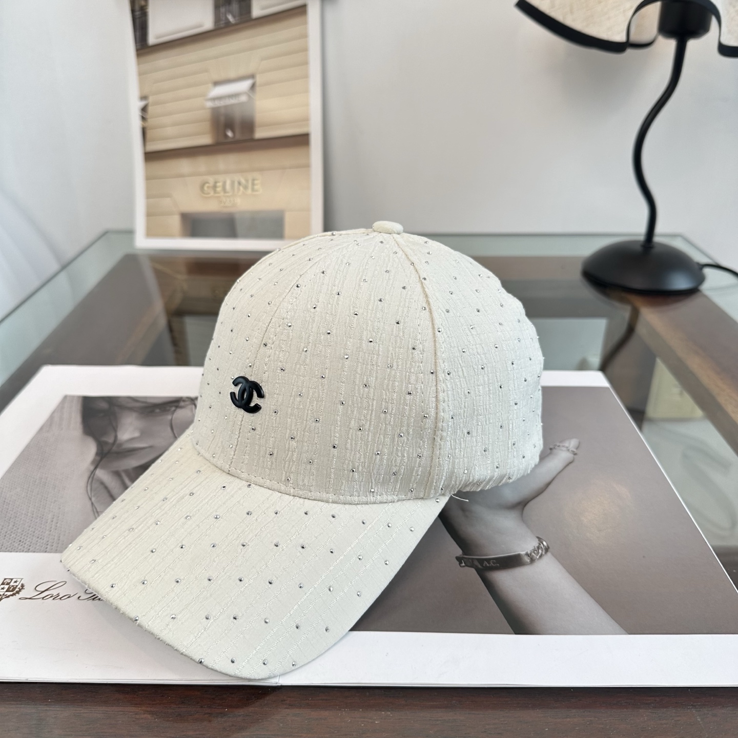 Chanel 遮阳又超好搭配，出街单品 高货版本