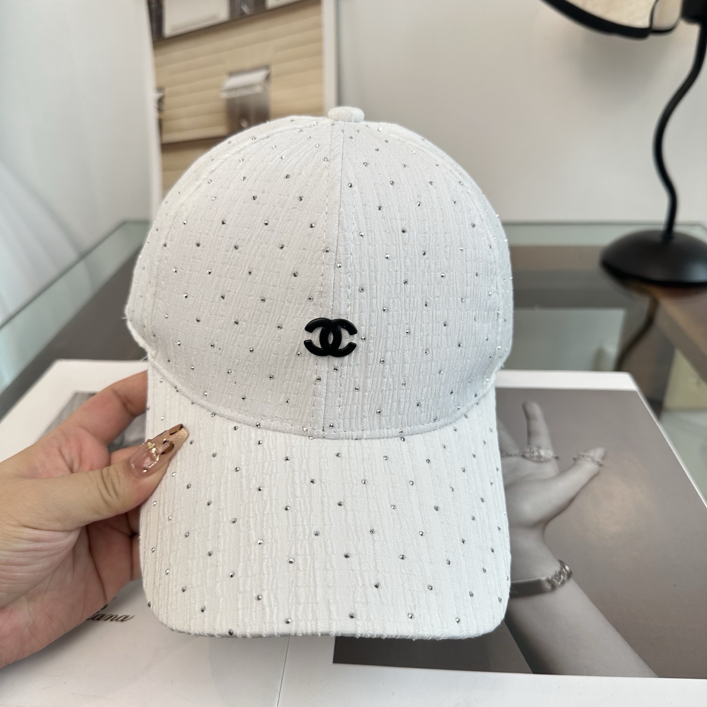 Chanel 遮阳又超好搭配，出街单品 高货版本