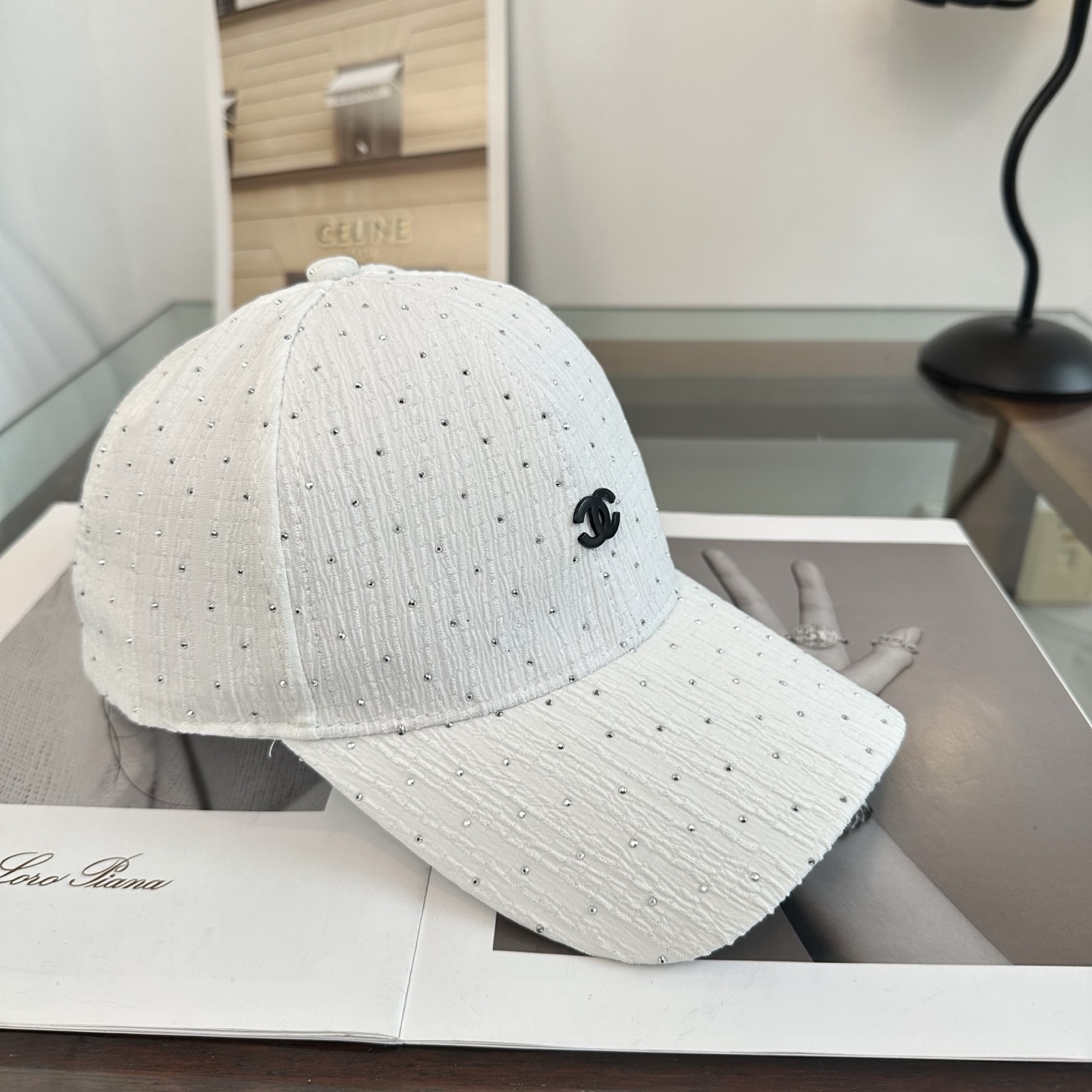 Chanel 遮阳又超好搭配，出街单品 高货版本