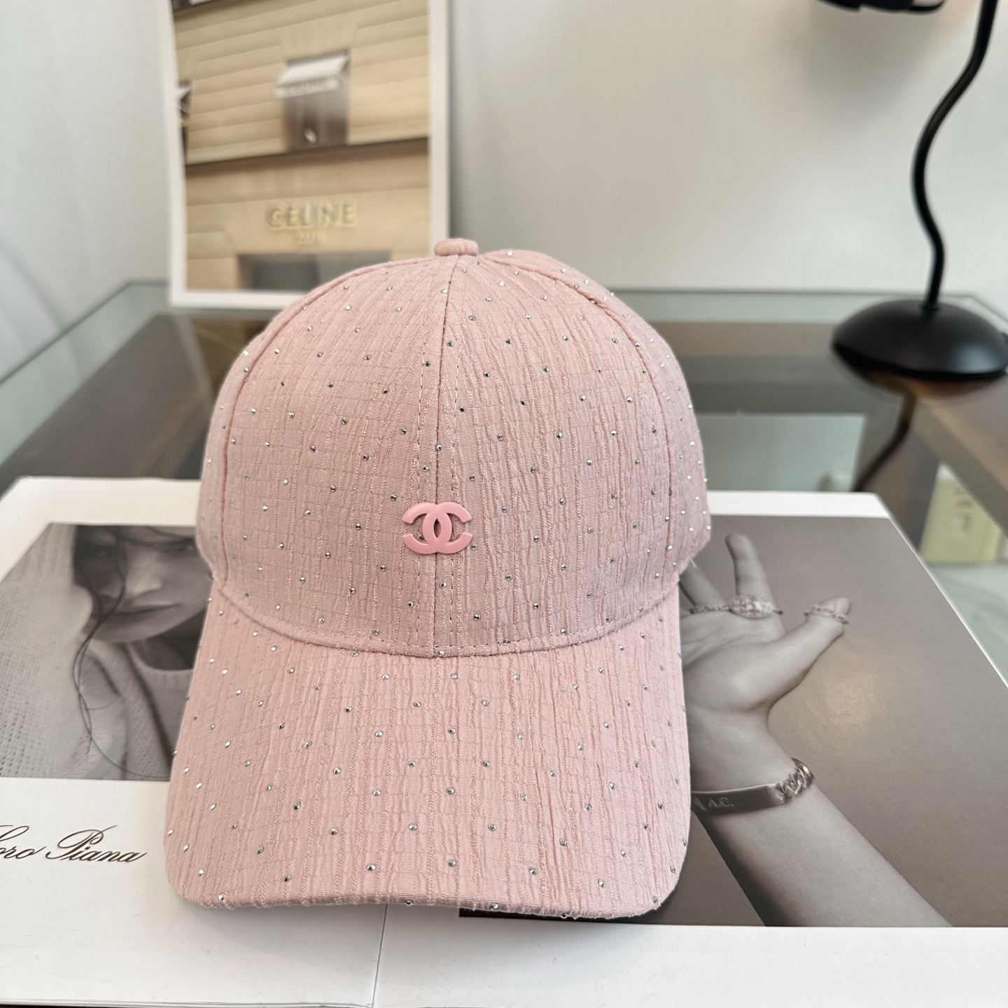 Chanel 遮阳又超好搭配，出街单品 高货版本