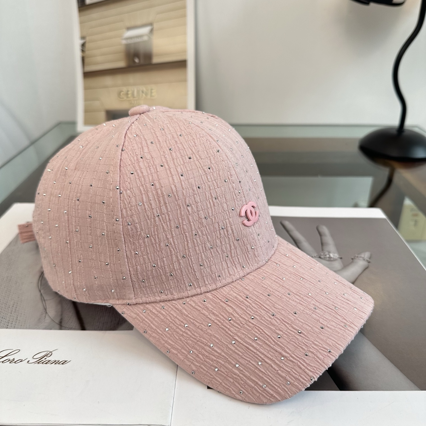 Chanel 遮阳又超好搭配，出街单品 高货版本
