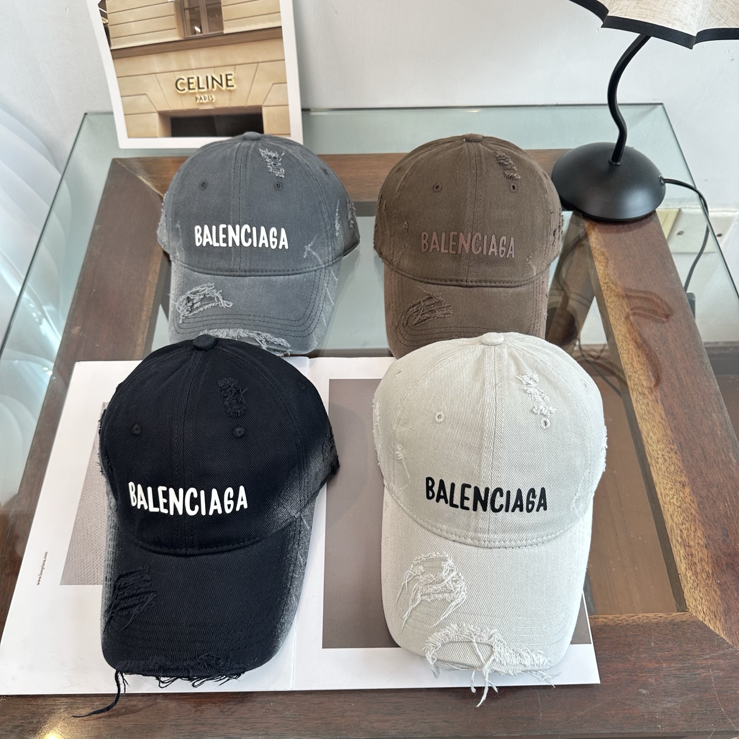 新品Balenciaga 巴黎世家字母新款棒球帽现货秒发🧢简约时尚超级无敌好看的帽子！情侣款！