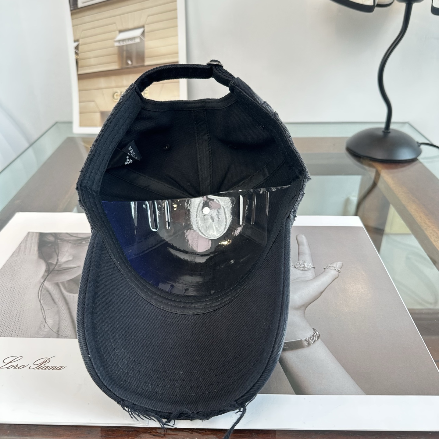 新品Balenciaga 巴黎世家字母新款棒球帽现货秒发🧢简约时尚超级无敌好看的帽子！情侣款！