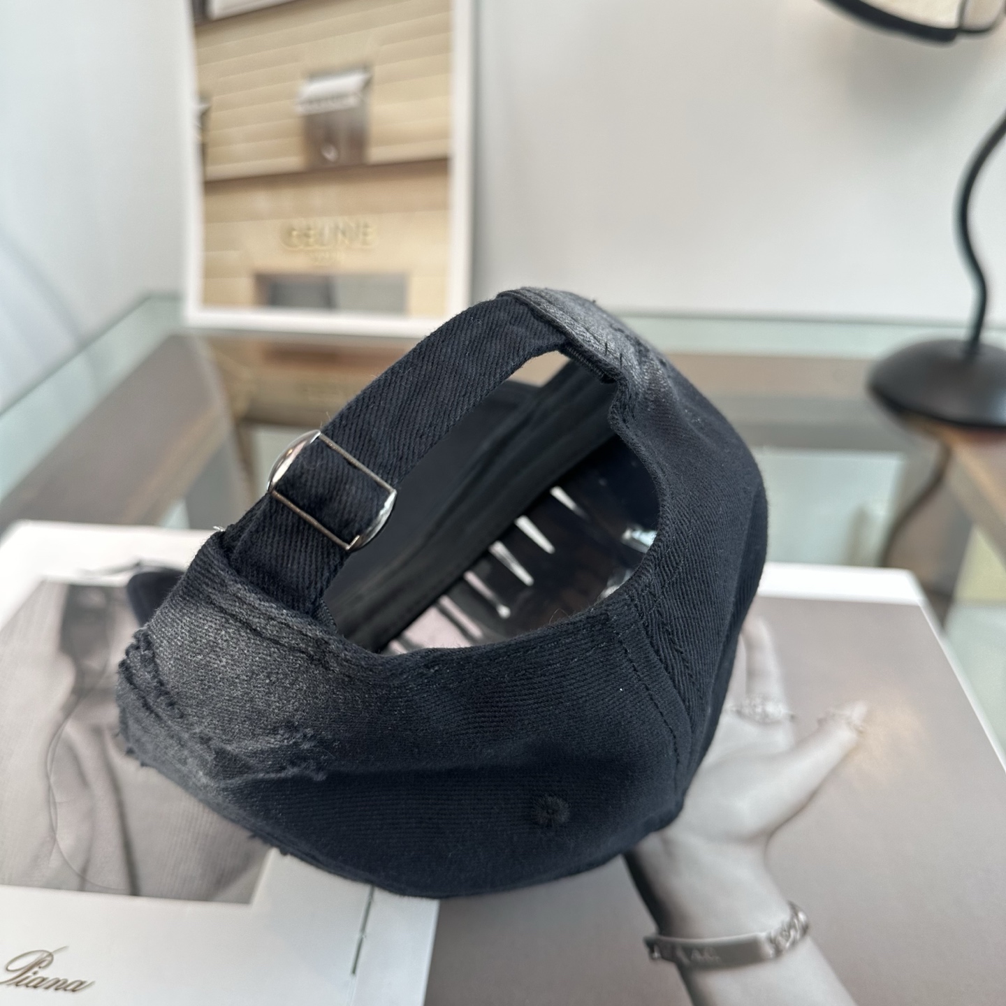 新品Balenciaga 巴黎世家字母新款棒球帽现货秒发🧢简约时尚超级无敌好看的帽子！情侣款！
