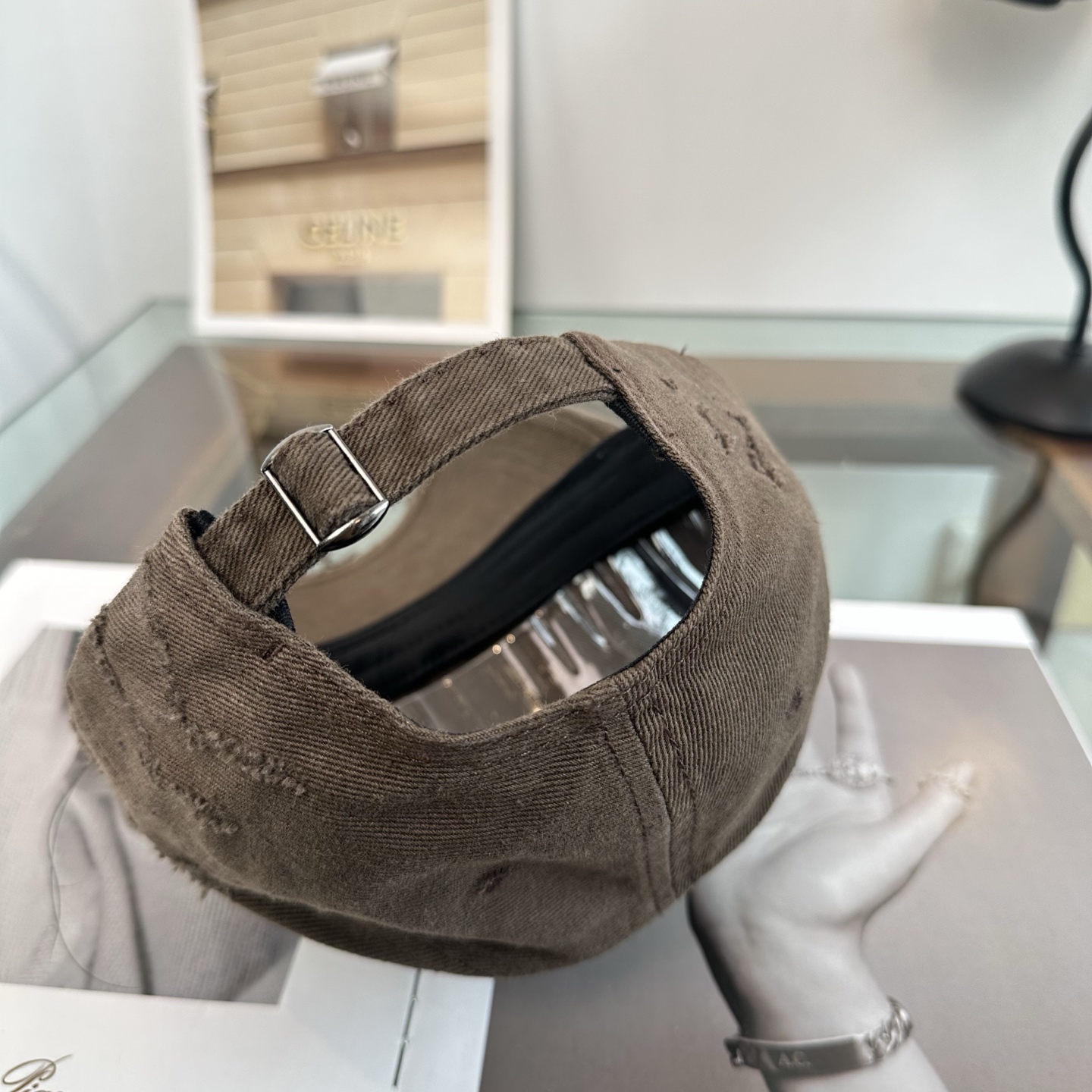 新品Balenciaga 巴黎世家字母新款棒球帽现货秒发🧢简约时尚超级无敌好看的帽子！情侣款！