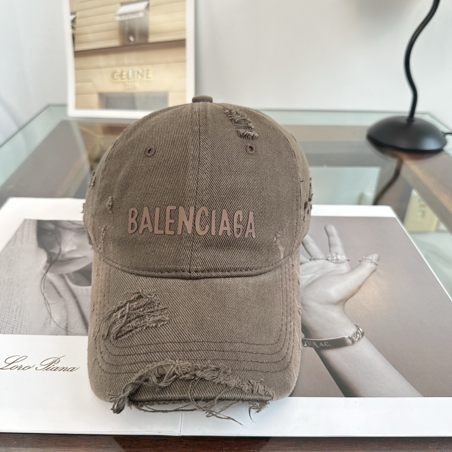新品Balenciaga 巴黎世家字母新款棒球帽现货秒发🧢简约时尚超级无敌好看的帽子！情侣款！