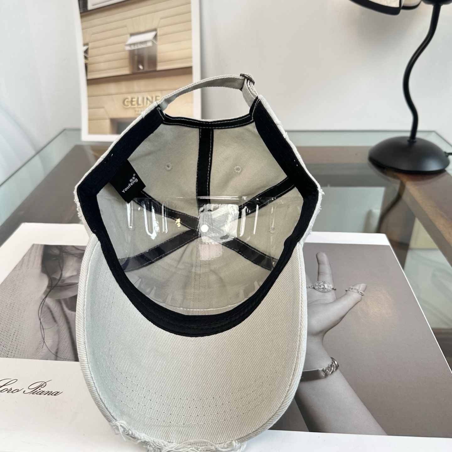 新品Balenciaga 巴黎世家字母新款棒球帽现货秒发🧢简约时尚超级无敌好看的帽子！情侣款！