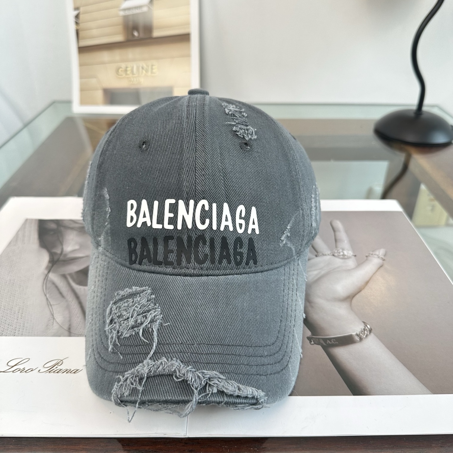 Balenciaga 新品Balenciaga 巴黎世家字母新款棒球帽