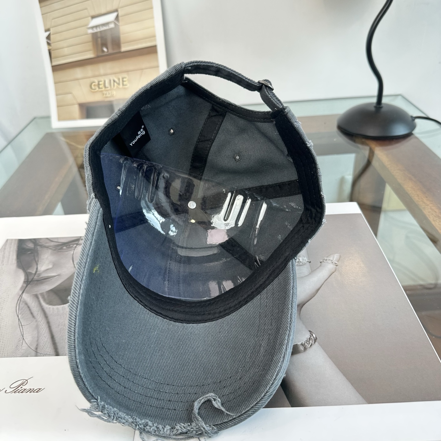 新品Balenciaga 巴黎世家字母新款棒球帽现货秒发🧢简约时尚超级无敌好看的帽子！情侣款！