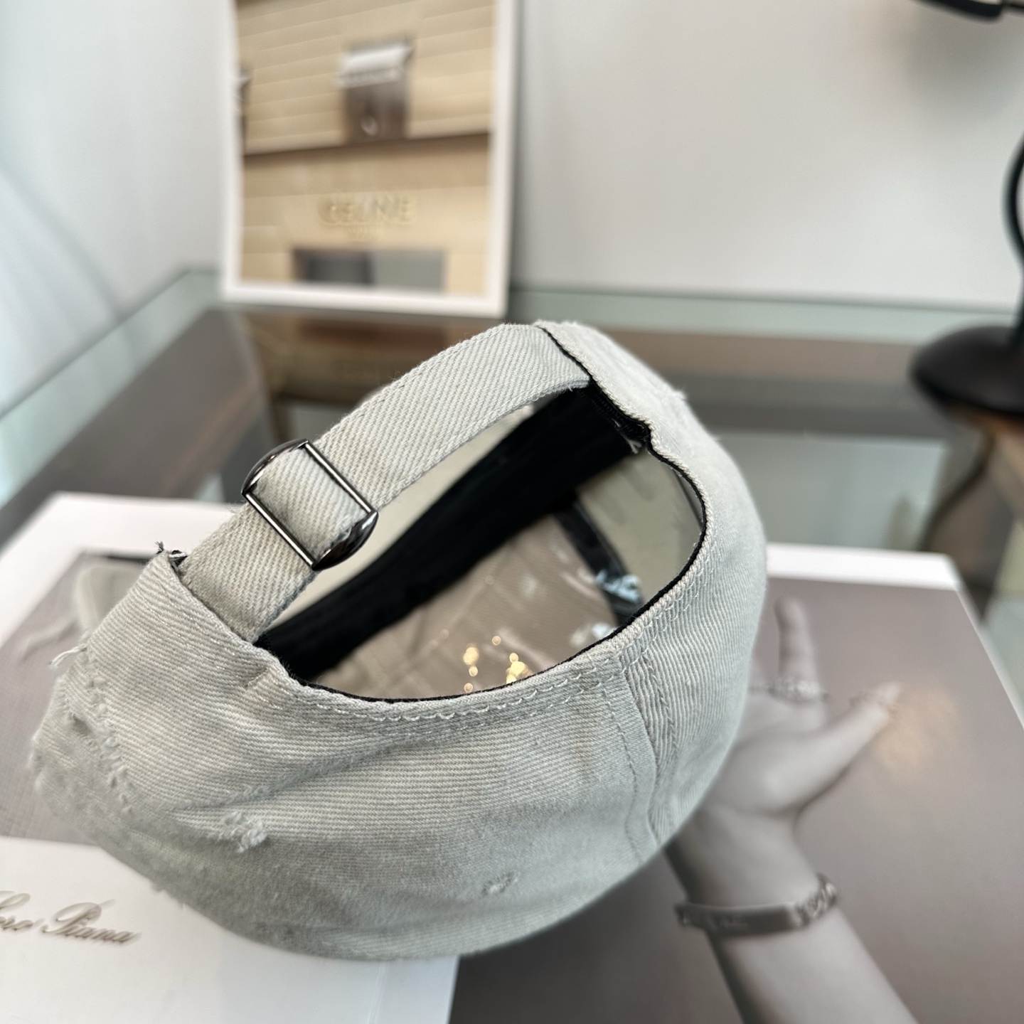 新品Balenciaga 巴黎世家字母新款棒球帽现货秒发🧢简约时尚超级无敌好看的帽子！情侣款！