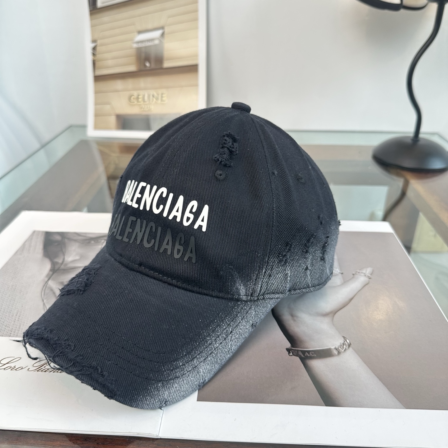 新品Balenciaga 巴黎世家字母新款棒球帽现货秒发🧢简约时尚超级无敌好看的帽子！情侣款！