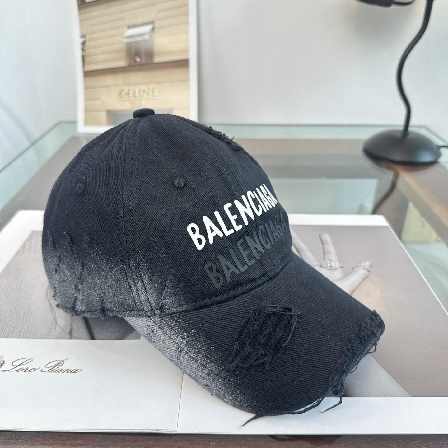 新品Balenciaga 巴黎世家字母新款棒球帽现货秒发🧢简约时尚超级无敌好看的帽子！情侣款！