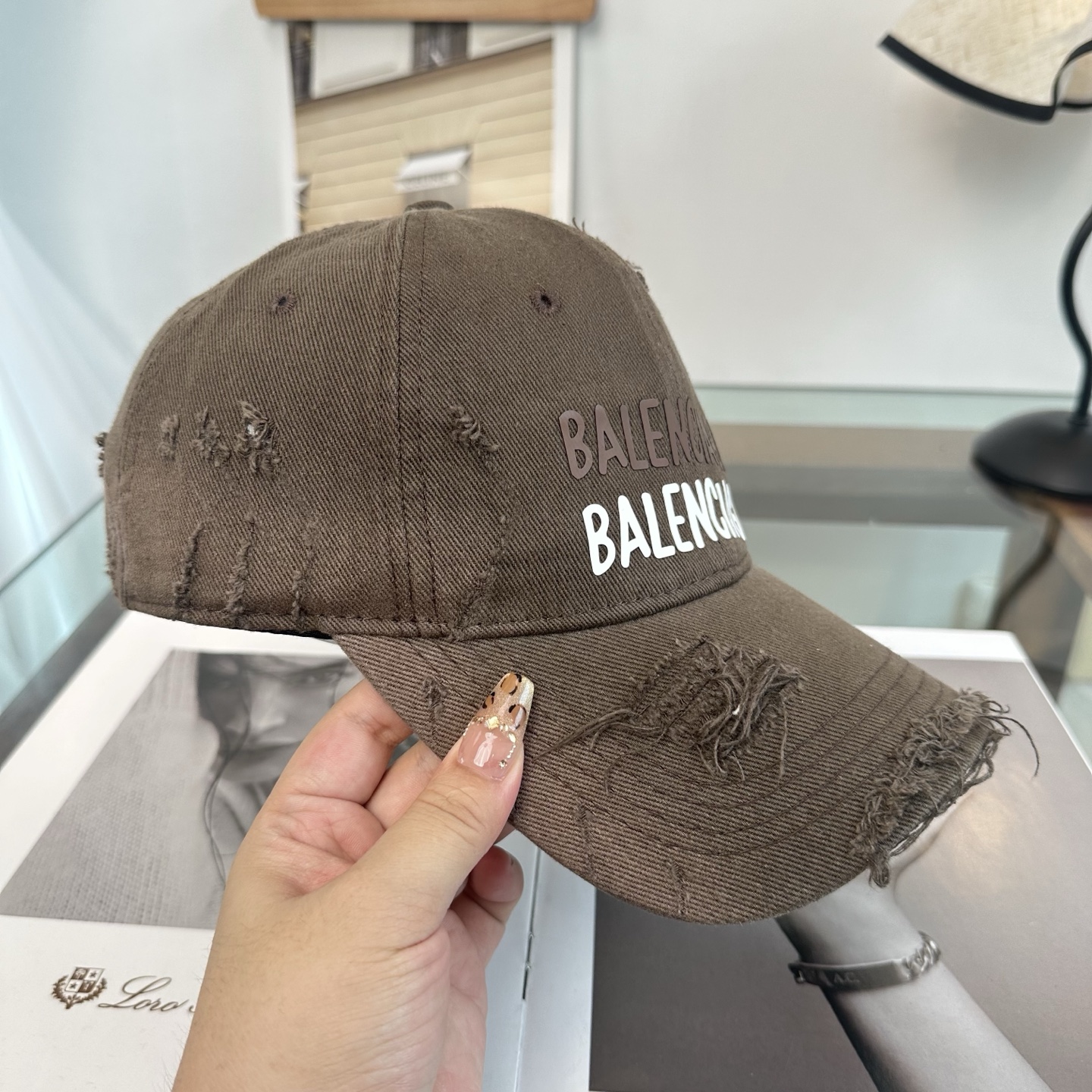新品Balenciaga 巴黎世家字母新款棒球帽现货秒发🧢简约时尚超级无敌好看的帽子！情侣款！