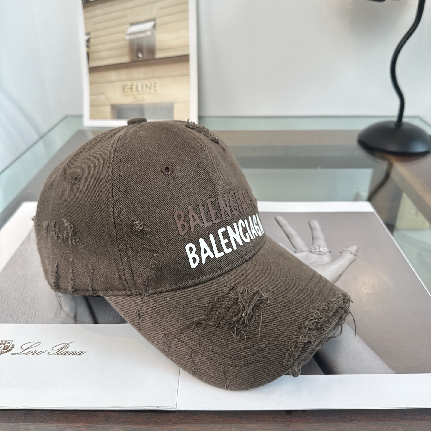 新品Balenciaga 巴黎世家字母新款棒球帽现货秒发🧢简约时尚超级无敌好看的帽子！情侣款！