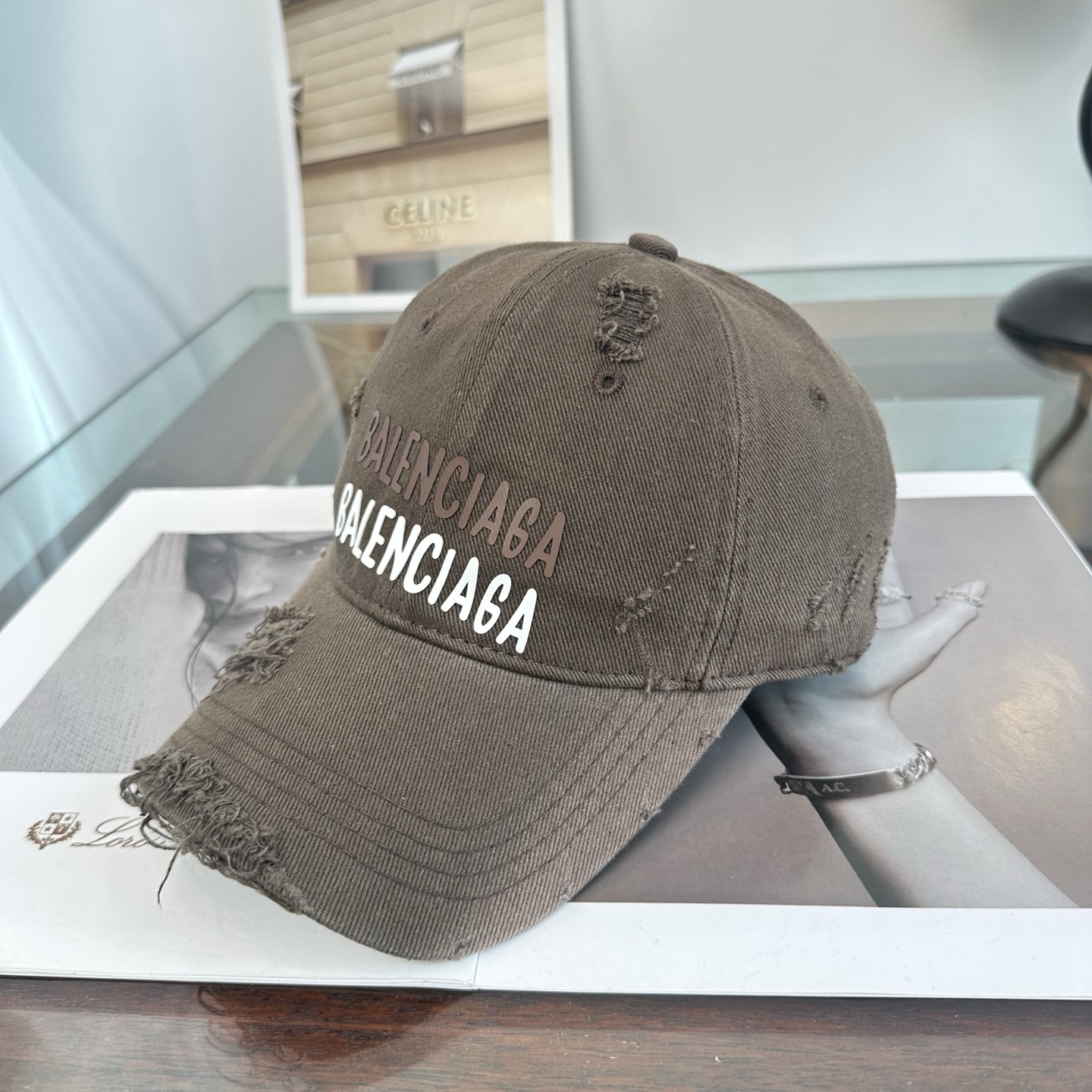 新品Balenciaga 巴黎世家字母新款棒球帽现货秒发🧢简约时尚超级无敌好看的帽子！情侣款！