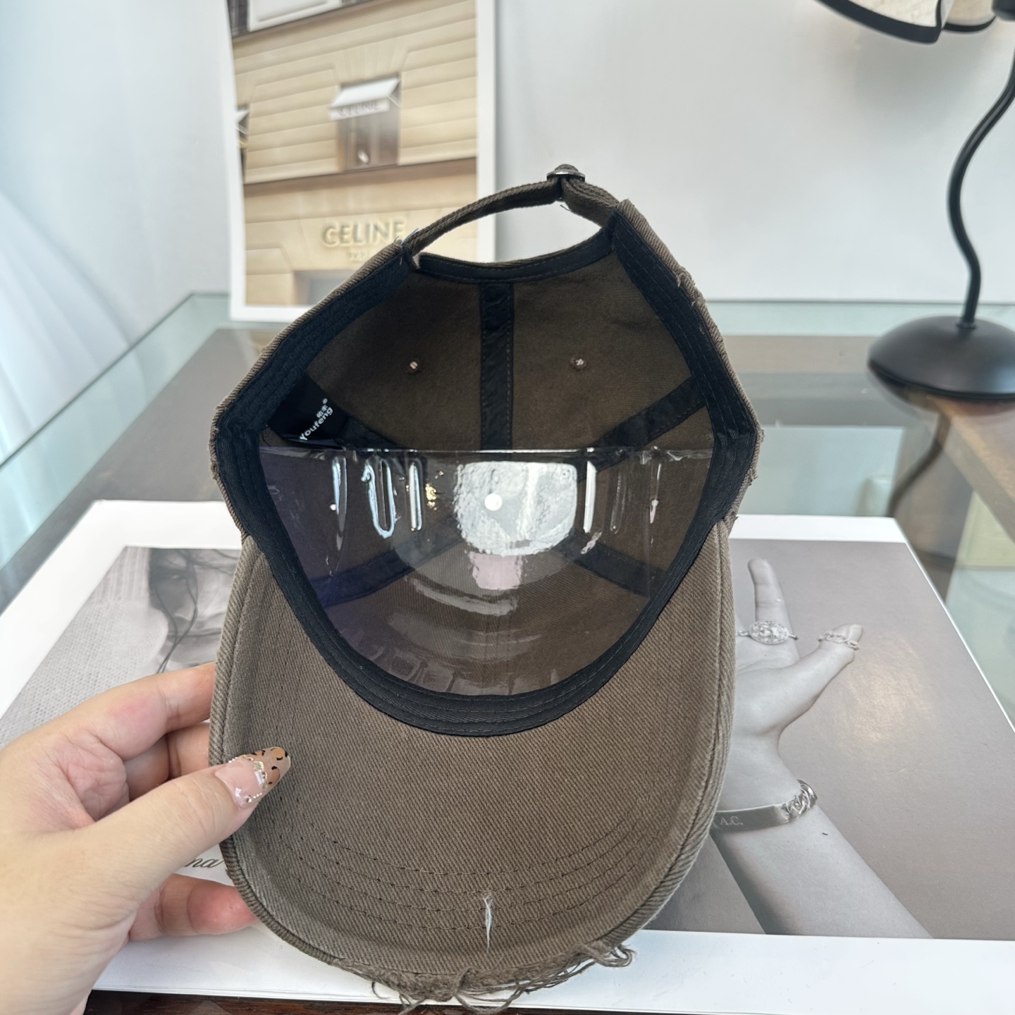新品Balenciaga 巴黎世家字母新款棒球帽现货秒发🧢简约时尚超级无敌好看的帽子！情侣款！