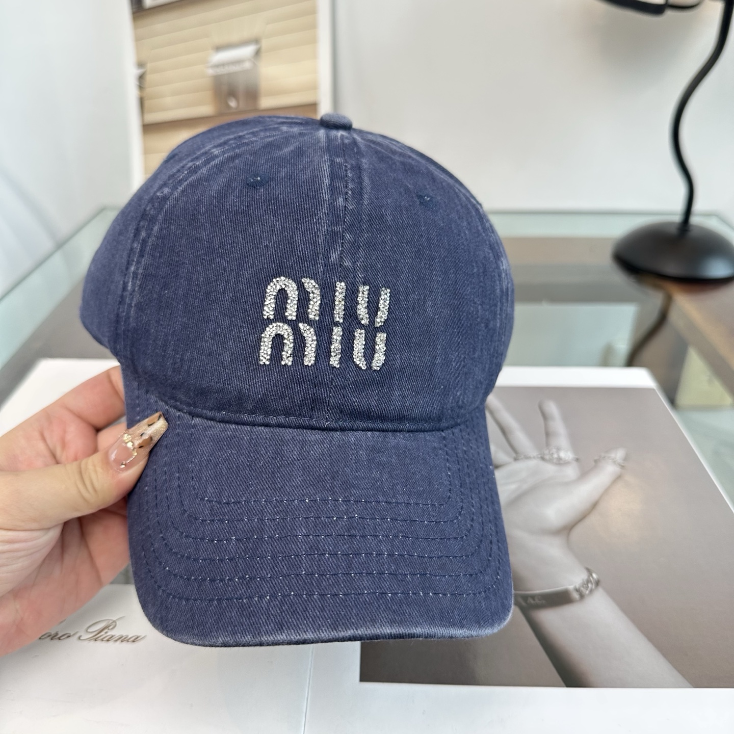 谬谬miumiu 新款棒球帽，正品开模订制，原版做工细致质量超赞！