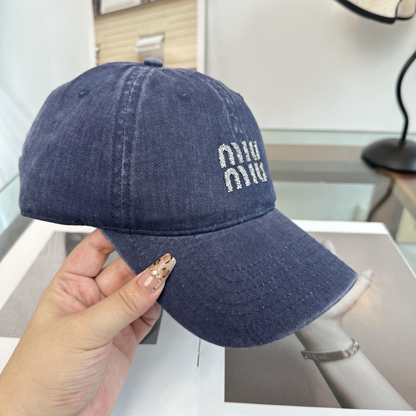 谬谬miumiu 新款棒球帽，正品开模订制，原版做工细致质量超赞！
